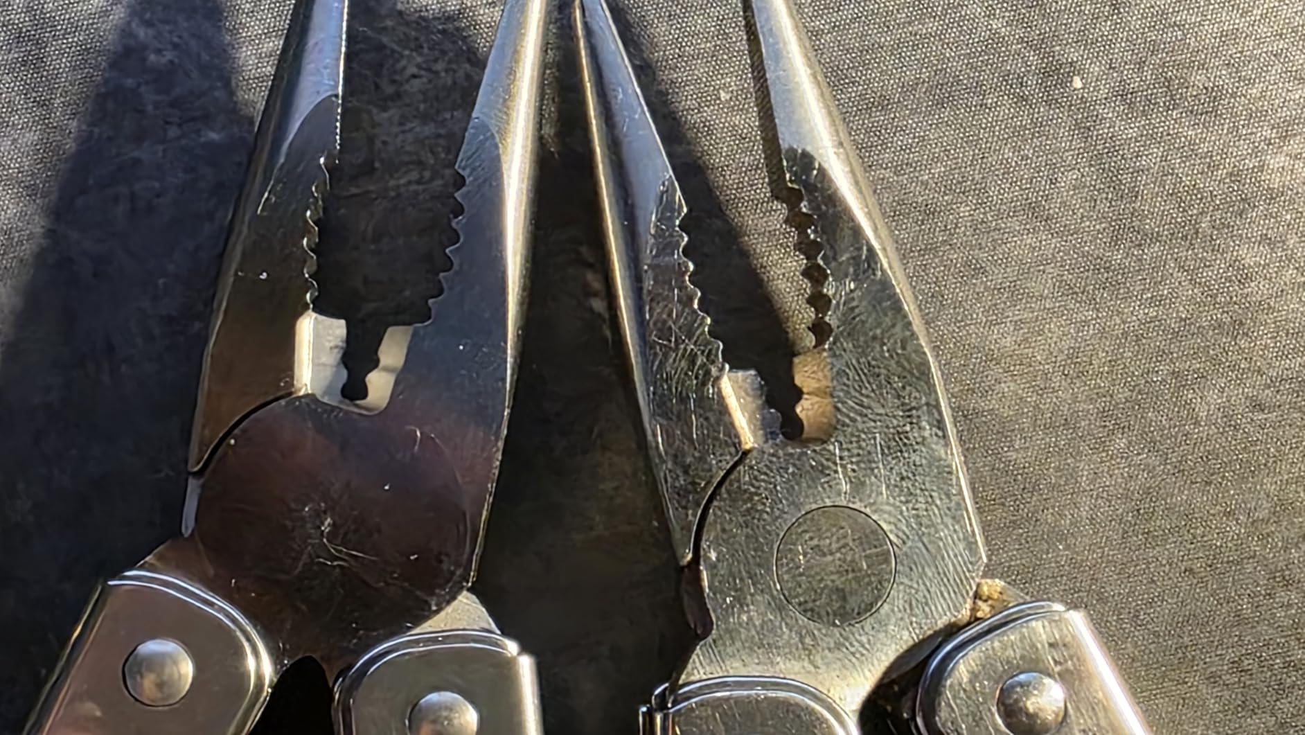 Victorinox Swiss Tool Spirit X Multi Tool, 24 Function Swiss Made with Locking Blade and Long-Nosed Pliers customer photo 1
