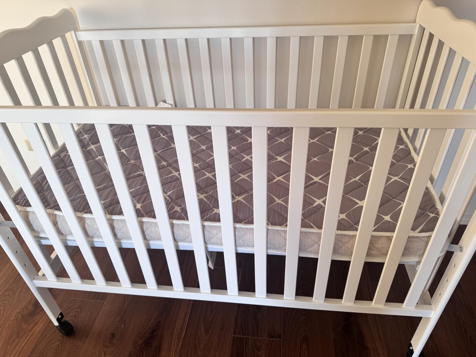 Dream On Me Carson Classic 3-in-1 Convertible Full-Size Baby Crib in Natural, GreenGuard Gold & BSA, 4 Mattress Heights, Converts to Day & Toddler Bed, Locking Wheels, Classic Nursery Design customer photo 1