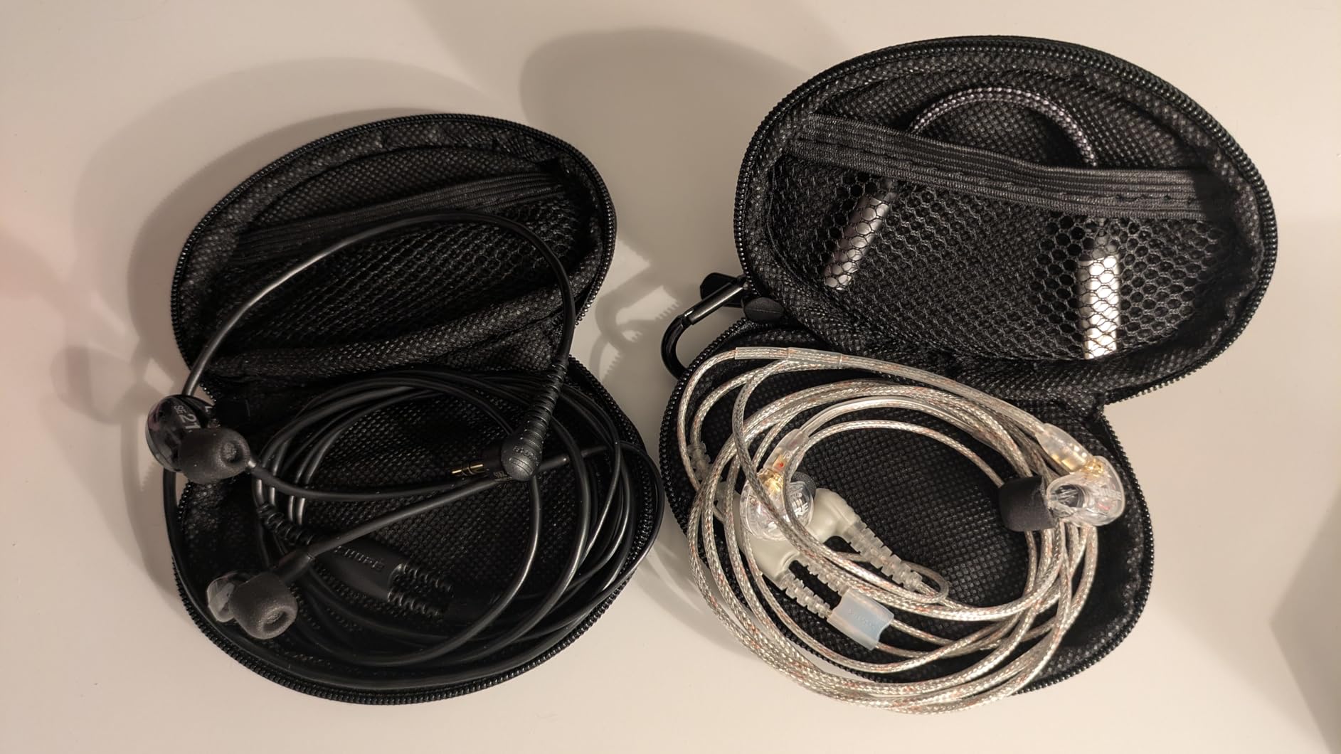 Shure SE215 PRO Wired Earbuds, Professional Sound Isolating Earphones with Clear Sound, Deep Bass, Secure in-Ear Fit, Carrying Case, Black (SE215-K) customer photo 2