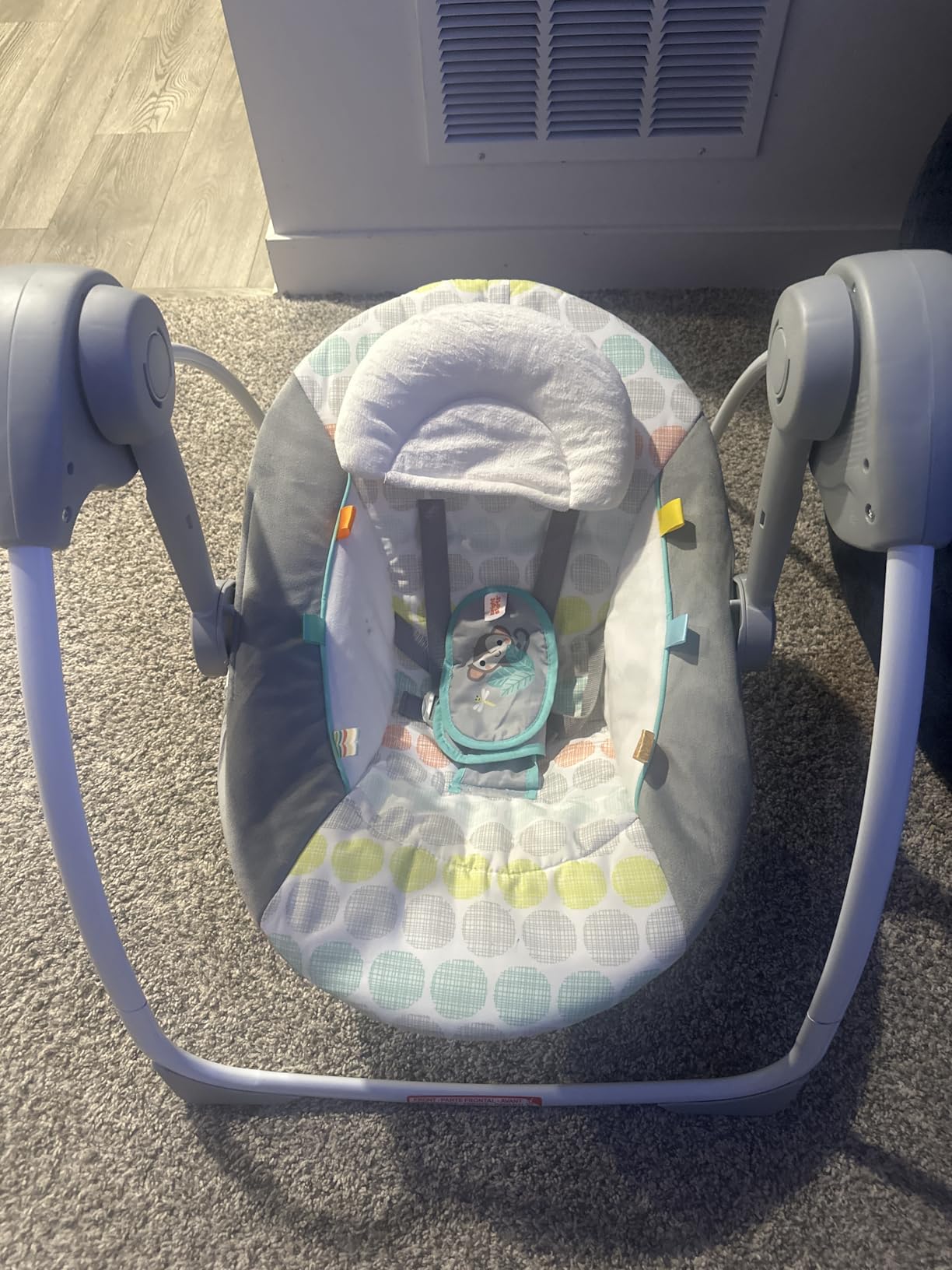 Bright Starts Portable Automatic 6-Speed Baby Swing with Adaptable Speed, Taggies, Music customer photo 2
