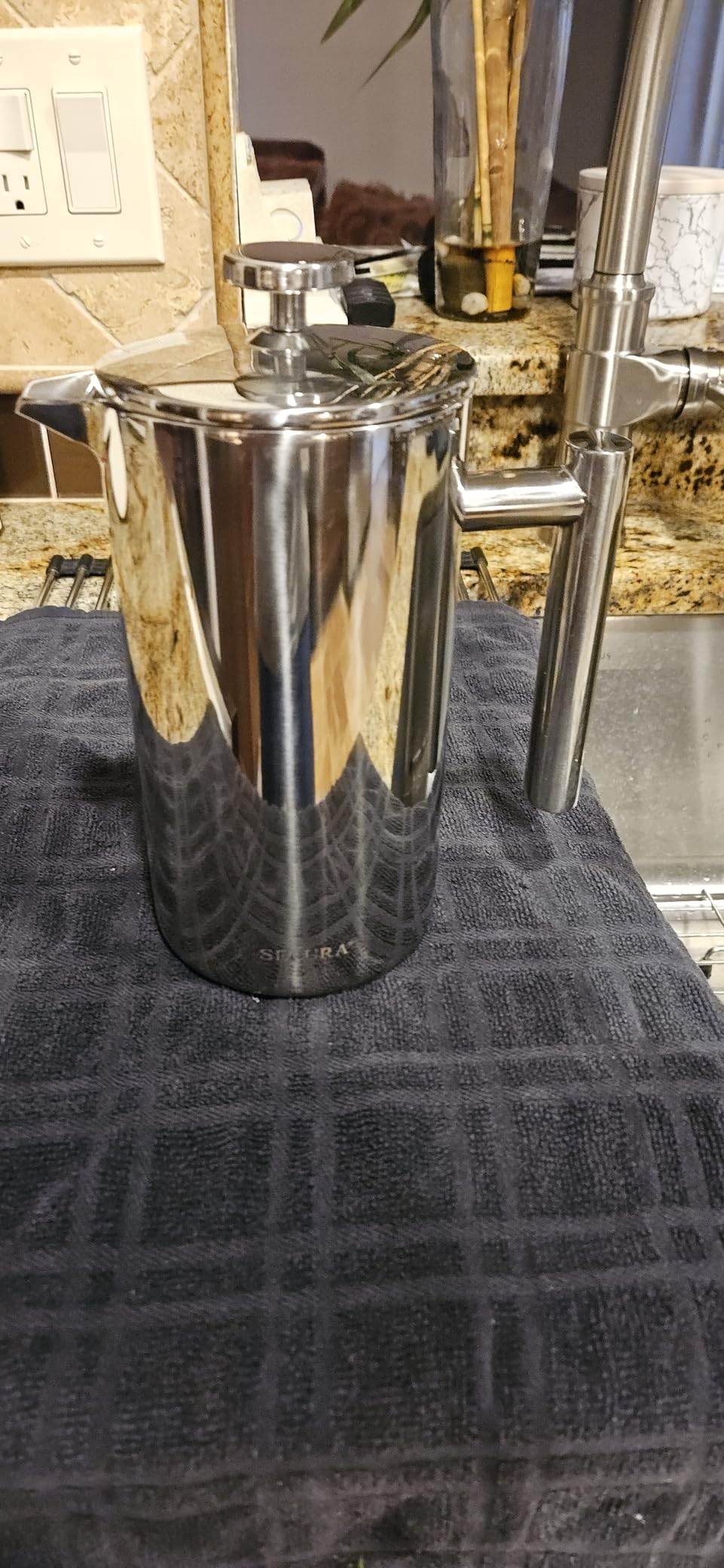 Secura French Press Coffee Maker, 304 Grade Stainless Steel Insulated Coffee Press with 2 Extra Screens, 34oz (1 Litre), Silver customer photo 1