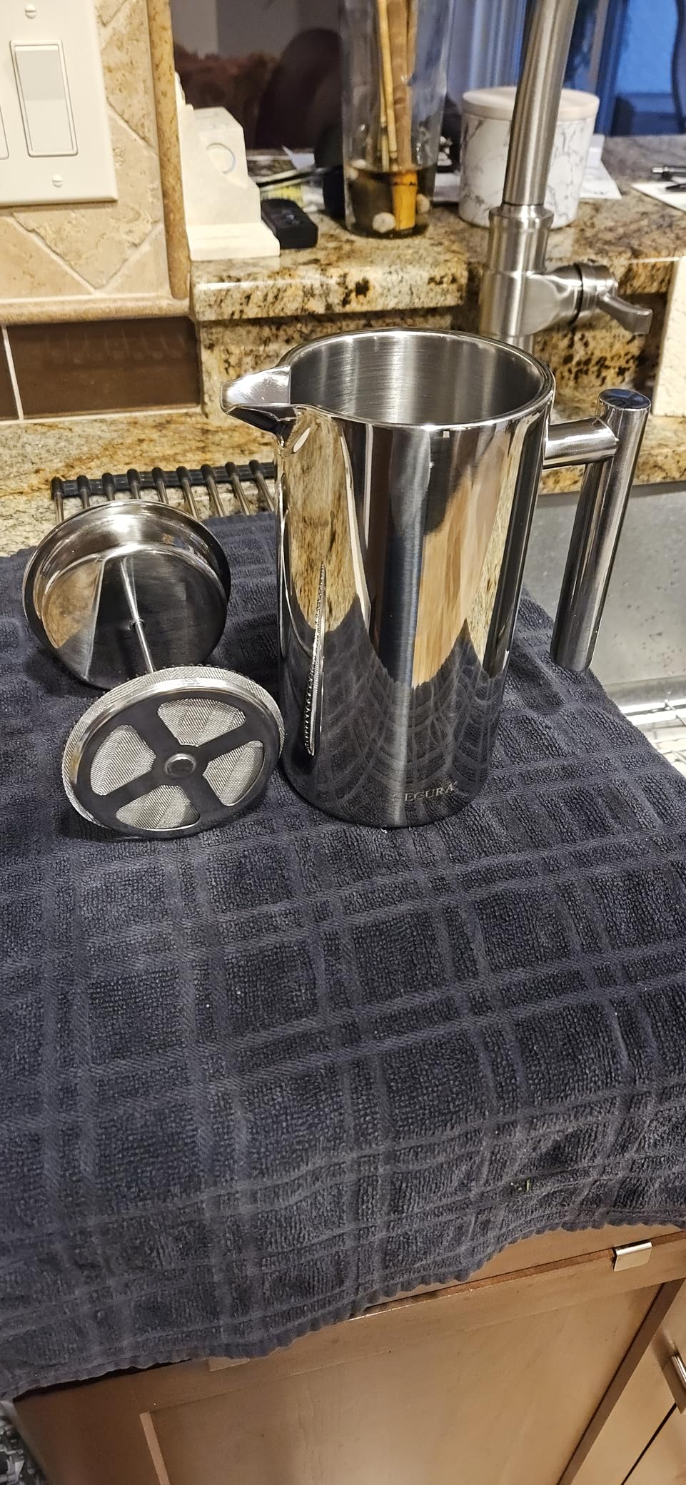Secura French Press Coffee Maker, 304 Grade Stainless Steel Insulated Coffee Press with 2 Extra Screens, 34oz (1 Litre), Silver customer photo 2