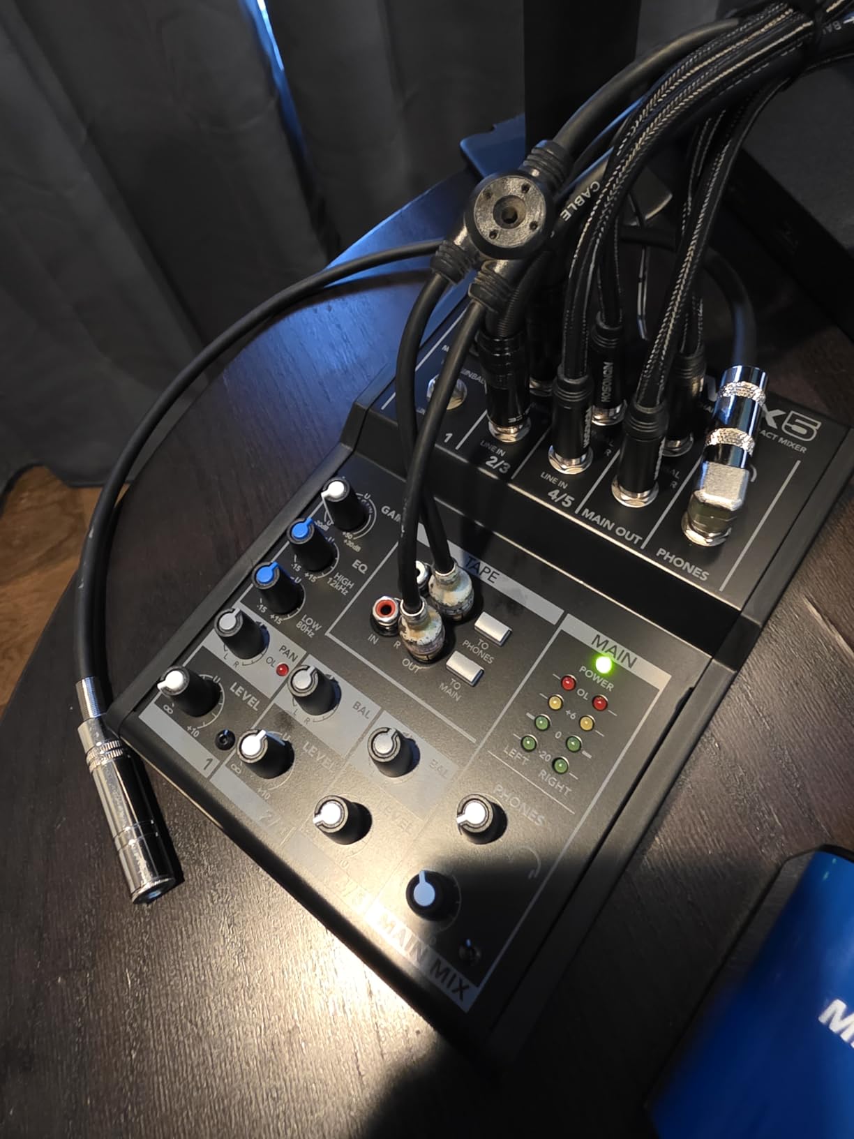 Mackie Mix5 5-Channel Compact Mixer, Black customer photo 1