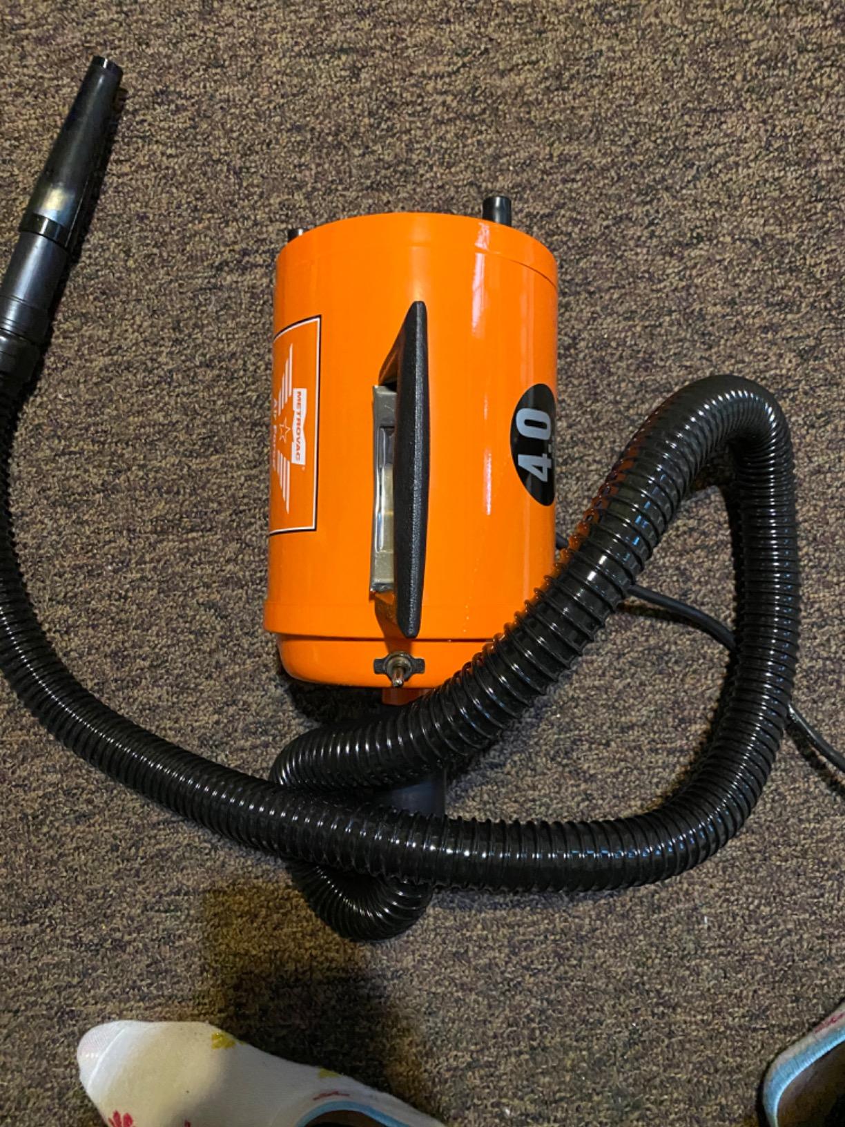 METROVAC AFTD-3V Air Force Commander Variable Speed Pet Grooming Dryer Pink | High Velocity Dog Hair Blower 4.0 HP USA customer photo 2