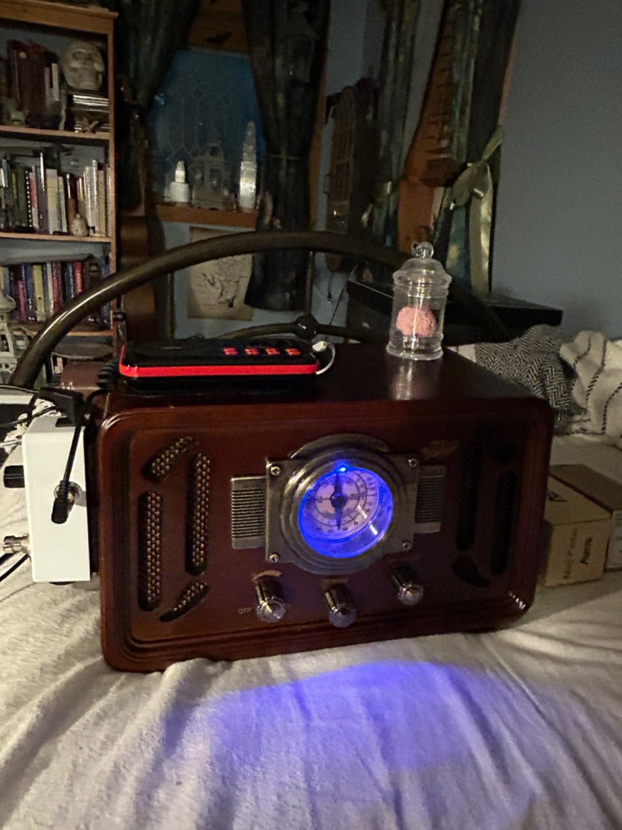 Pyle Retro Wireless Bluetooth Radio Speaker - Classic Vintage Style Audio Sound Receiver System w/Built-in Stereo Speakers, USB, SD Card Slot, AUX, RCA, MP3, AM/FM Tuner - Pyle PUNP34BT customer photo 1