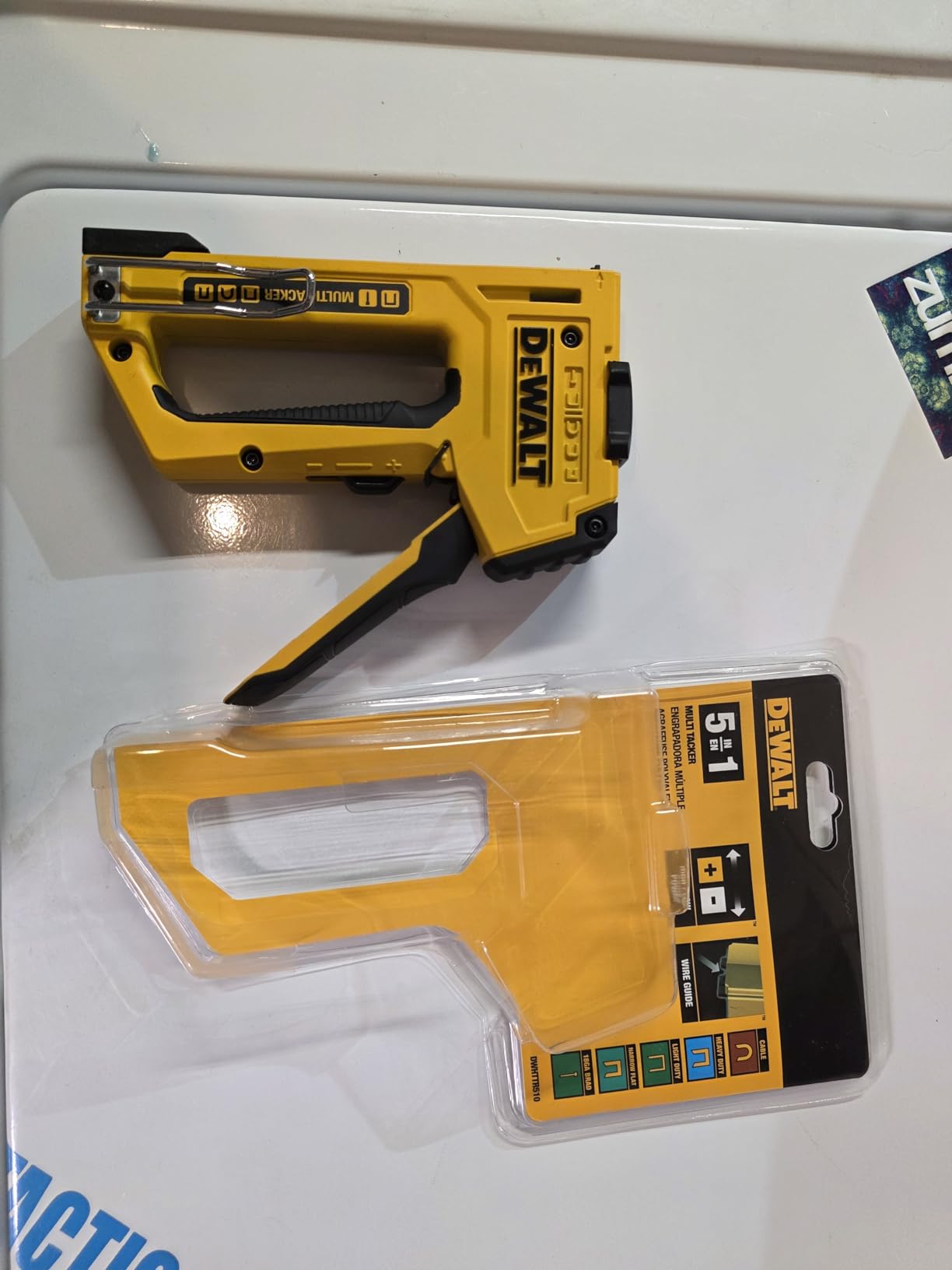 DEWALT DWHTTR510 5-in-1 Multi-Tacker customer photo 1