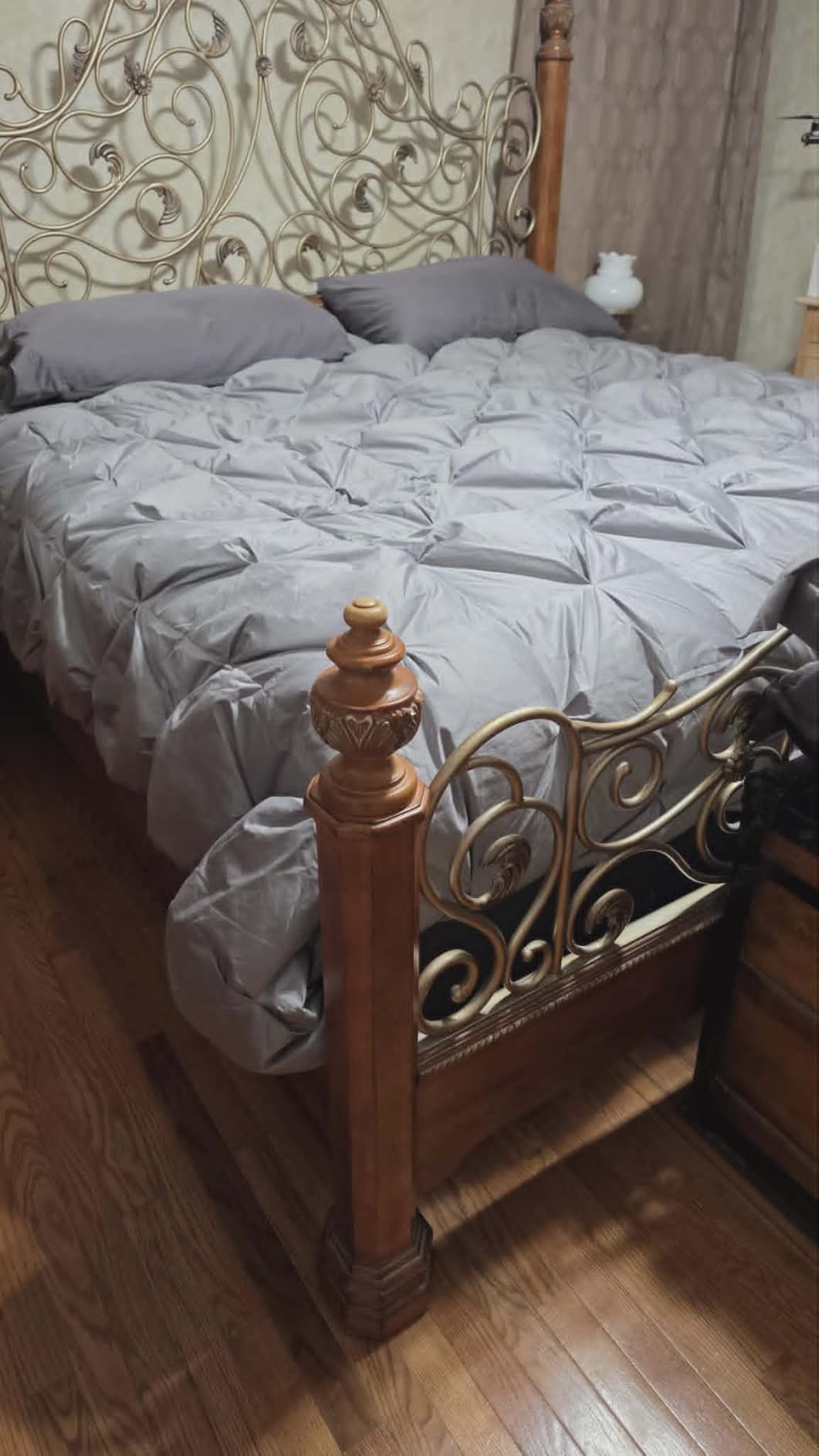 puredown Goose Down Comforter King Size, 800 Fill Power, 100% Cotton Winter Oversized Down Duvet Insert 700 Thread Count, Heavyweight Cloud Fluffy Pinch Pleat Extra Warmth customer photo 1