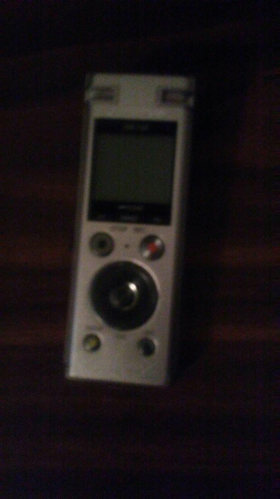 OM SYSTEM Olympus Voice Recorder DM-720 with 4GB, Micro SD Slot, USB Charging, Direction PC Connection, Transcription Mode customer photo 1