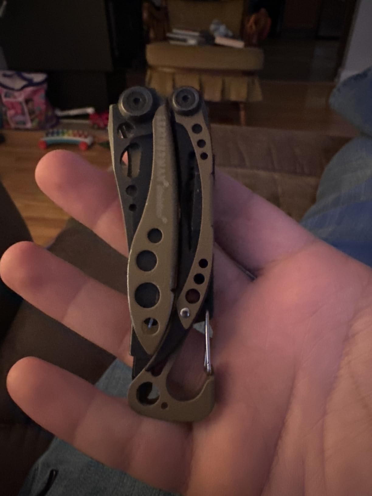 LEATHERMAN Skeletool, 7-in-1 Lightweight, Minimalist Multi-tool for Everyday Carry (EDC), Stainless Steel customer photo 1