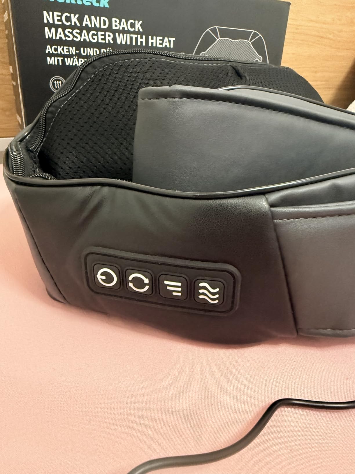 Nekteck Shiatsu Neck Massager with Heat for Pain Relief Deep Tissue, 2026 Upgraded 3D Back Shoulder Kneading Massage Pillow, Mother's Day Father's Day Relaxation Gifts for Mom Dad, Black(NOT Cordless) customer photo 1