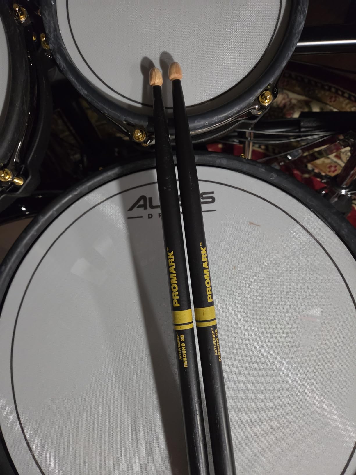 ProMark Forward Rebound 5A ActiveGrip Drumsticks, R5AAG, Tacky Active Grip Finish, Acorn Tip, Hickory Wood - 1 Pair customer photo 1
