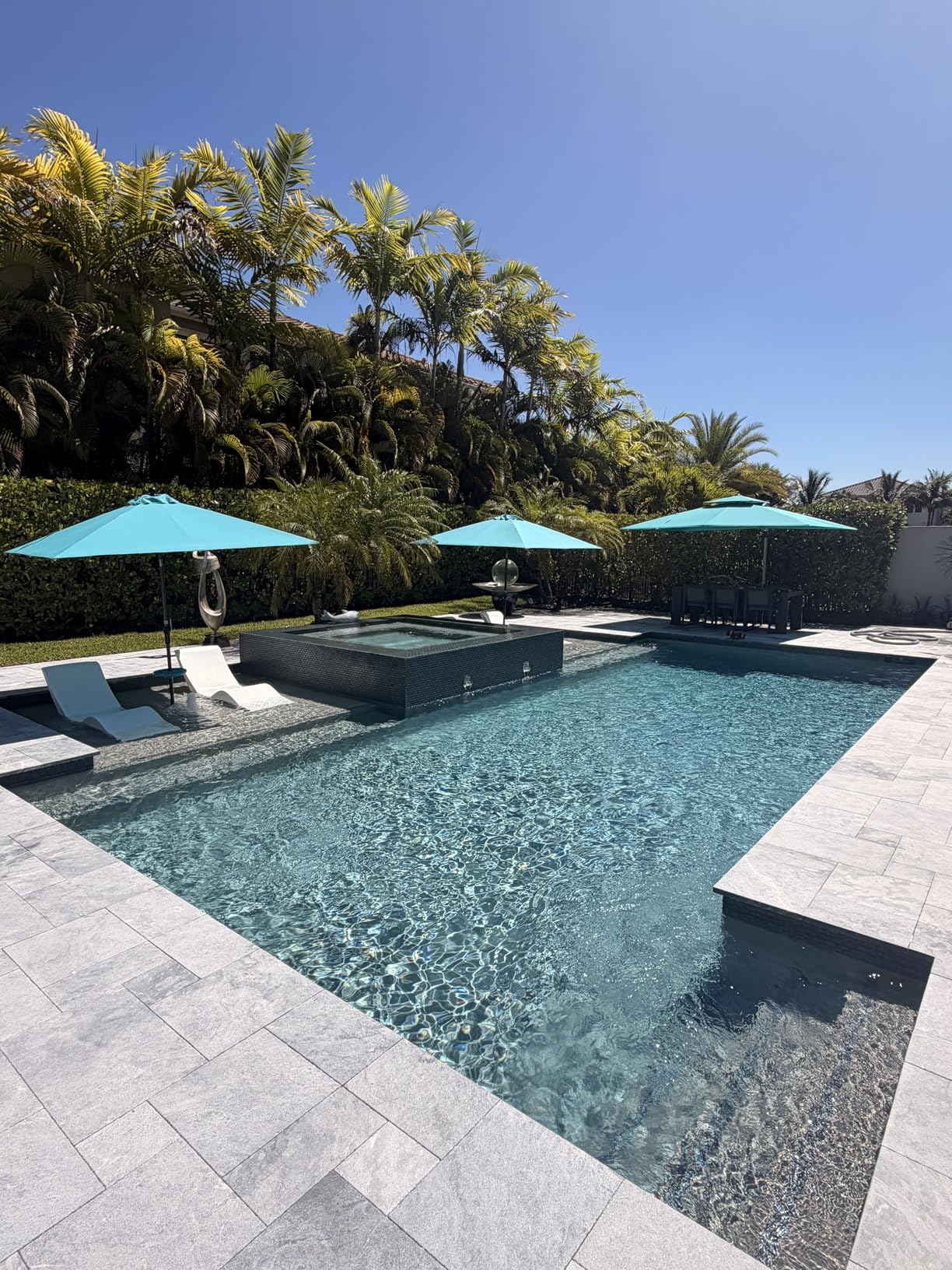 PURPLE LEAF 10ft Patio Umbrella Outdoor Square Large Cantilever Windproof Offset and Heavy Duty Sun Umbrella for Garden Deck Pool, Beige customer photo 2