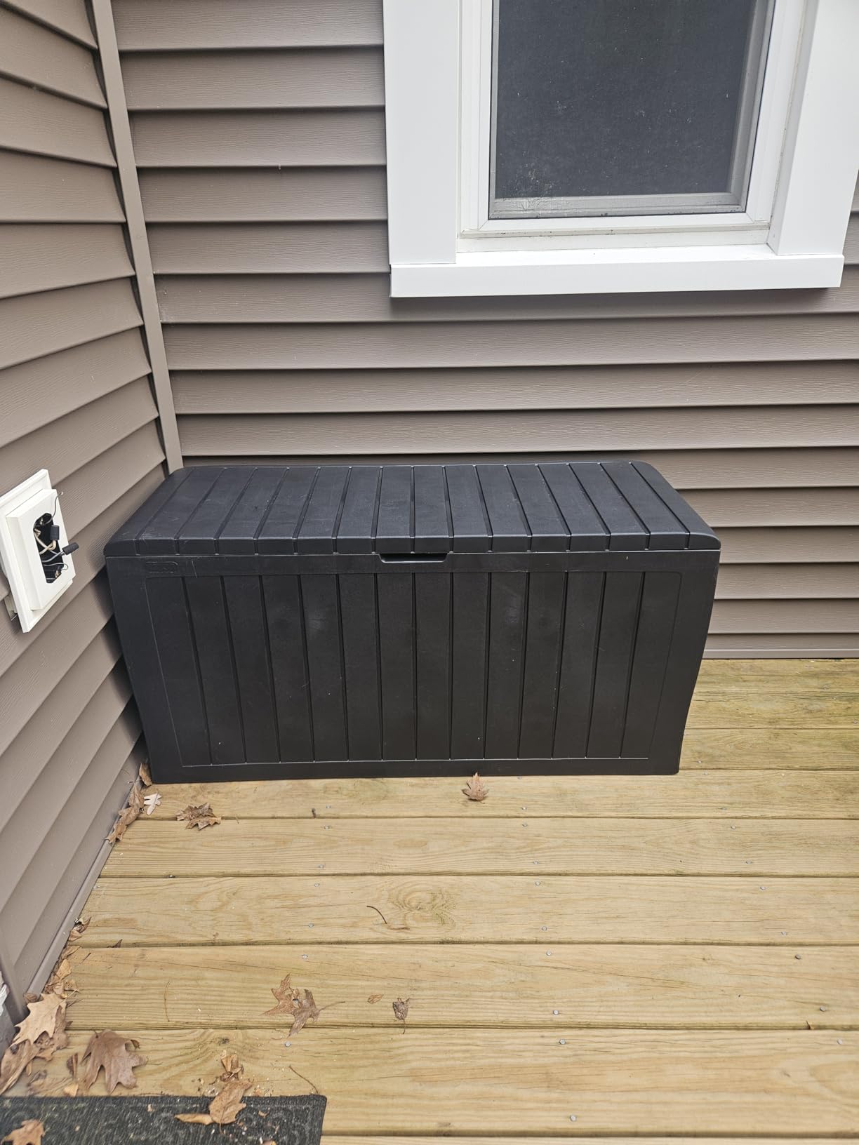 Keter Marvel Plus 71 Gallon Resin Outdoor Storage Box for Patio Furniture Cushions, Throw Pillows, Garden Tools and Pool Floats, Brown customer photo 2