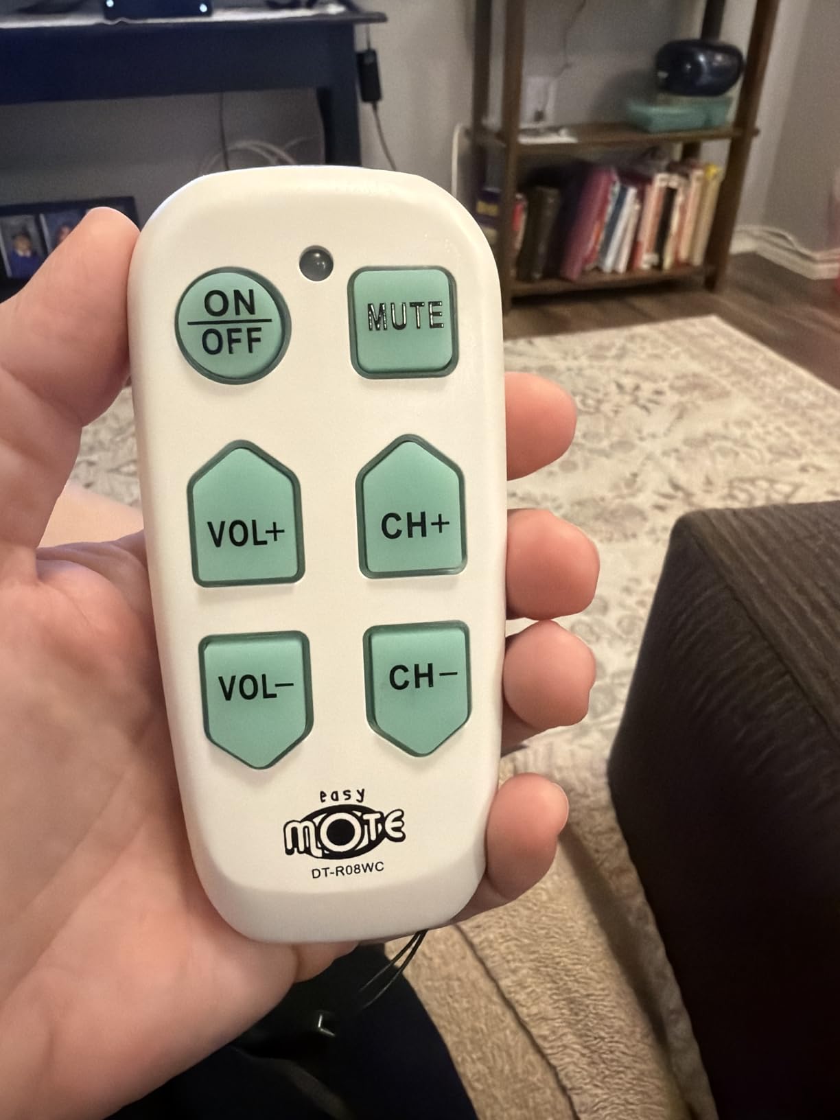 Universal Big Button TV Remote - EasyMote DT-R08B | Backlit, Easy Use, Smart, Learning Television & Cable Box Controller for Elderly Care customer photo 1