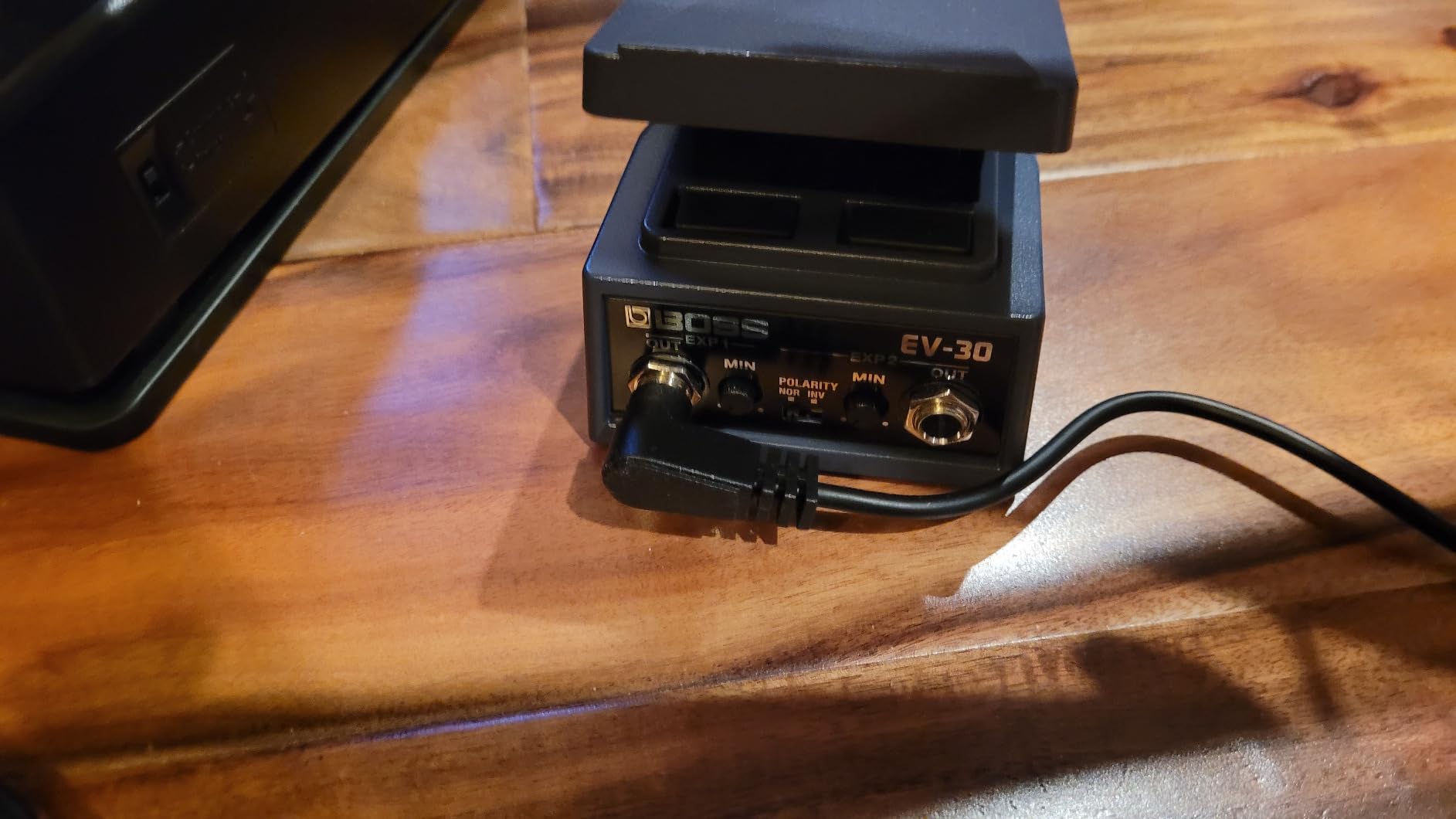 BOSS EV-30 Dual Expression Guitar Pedal (EV-30) customer photo 2