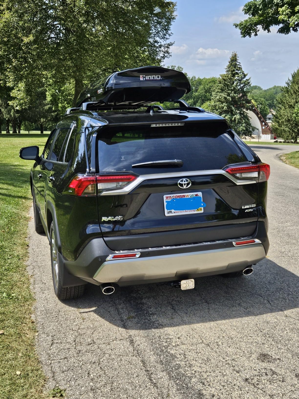 INNO BRM660BK Wedge Cargo Box - 11 Cubic FT (Gloss Black) customer photo 1