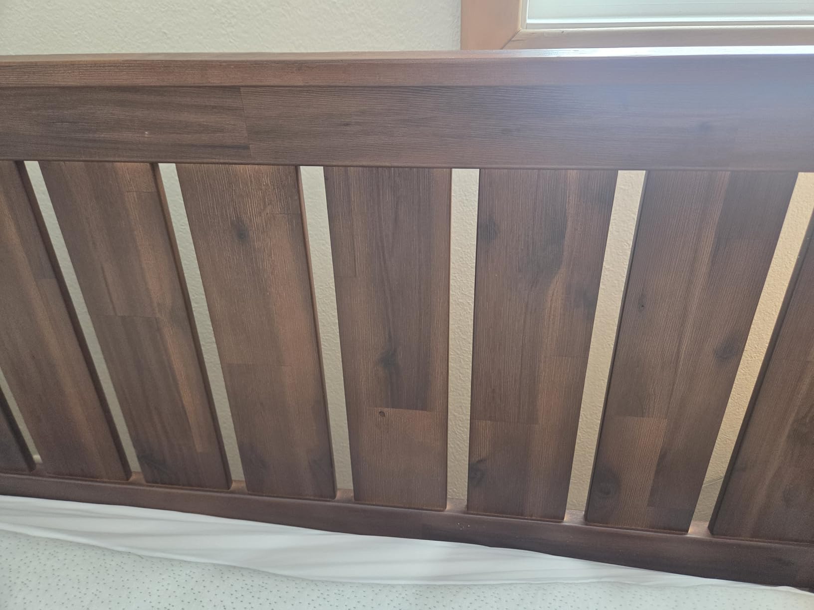 Zinus Vivek Deluxe Wood Platform Bed Frame with Headboard, Wood Slat Support, No Box Spring Needed, Easy Assembly, King customer photo 2