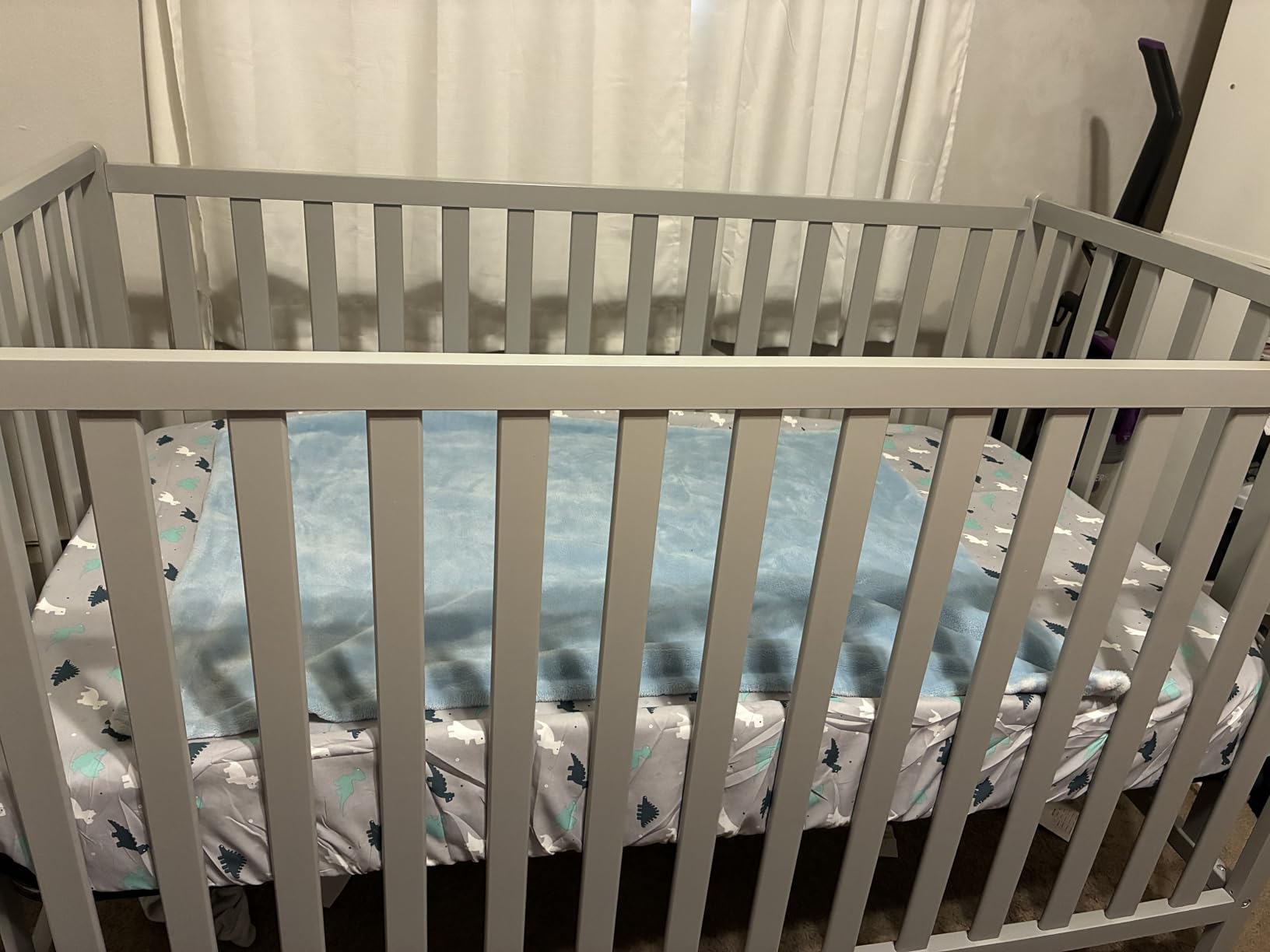 Delta Children Heartland 4-in-1 Convertible Crib - Greenguard Gold Certified, Grey customer photo 2