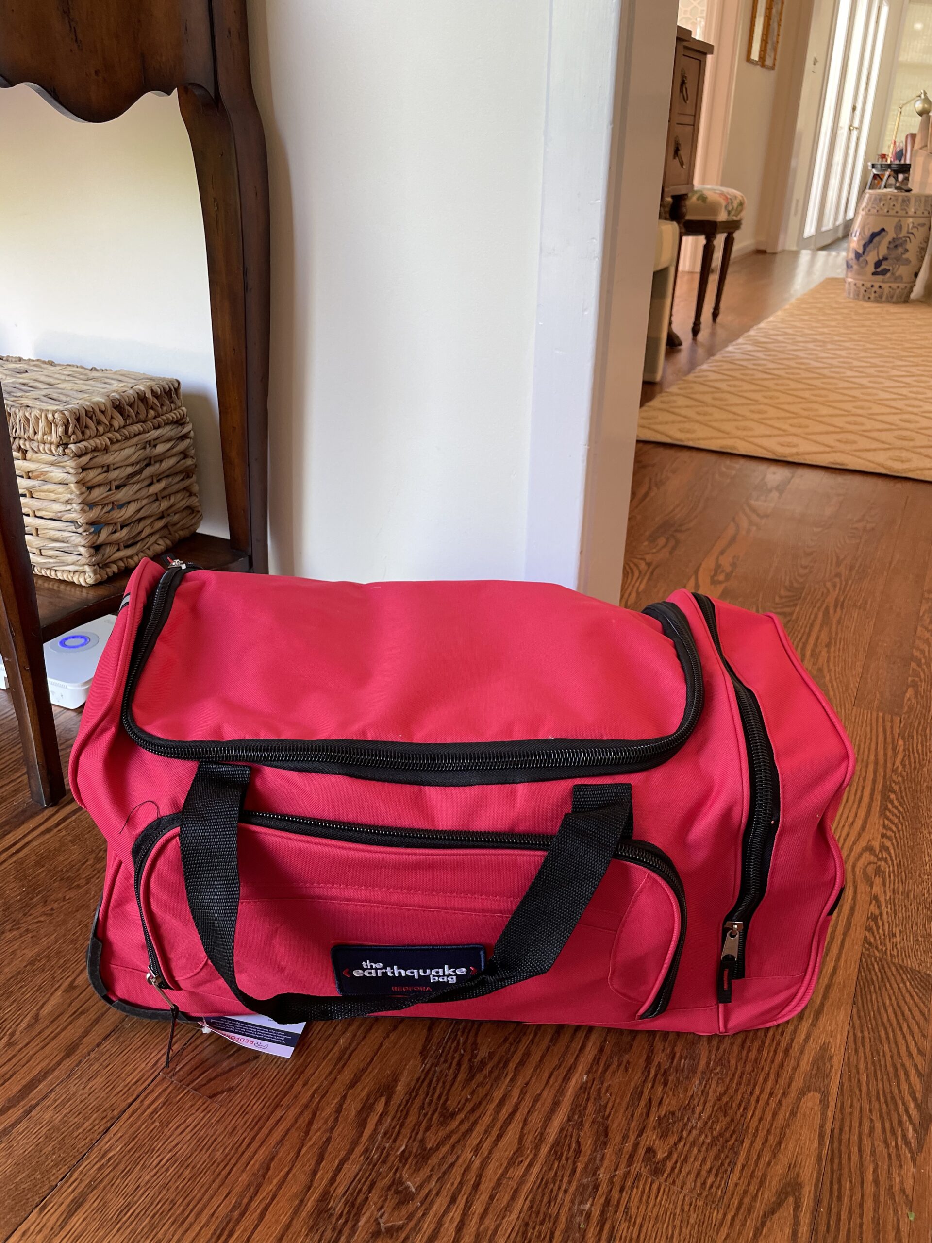 Complete Earthquake Bag - 3 Day Emergency kit for Earthquakes, Hurricanes, Wildfires, Floods customer photo 2
