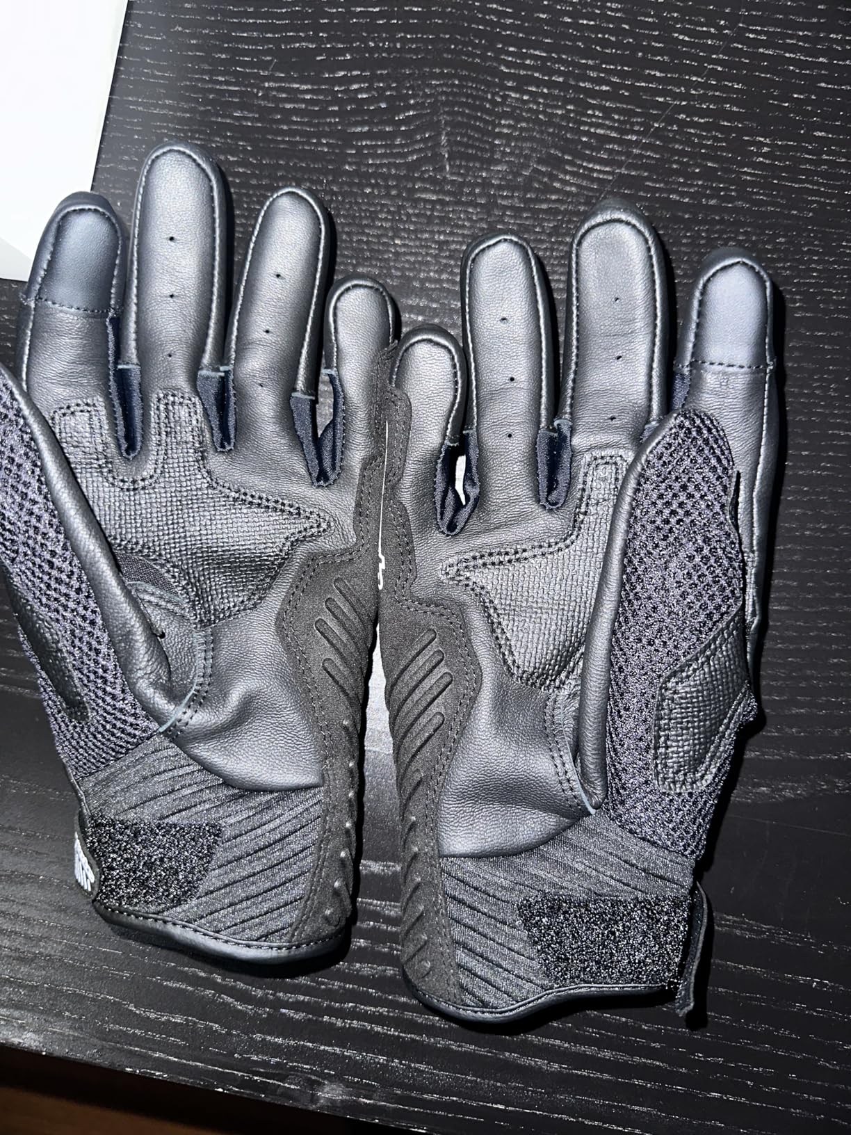 Alpinestars SMX 1 Air V2 Motorcycle Gloves Lightweight Ventilated Design Street Riding Comfort Enhanced Grip Protection customer photo 1