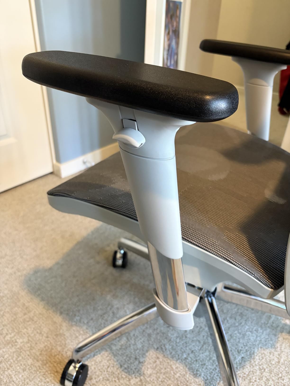 SIHOO M57 Ergonomic Office Chair, Mesh Back Desk Chair with 3D Armrests customer photo 2