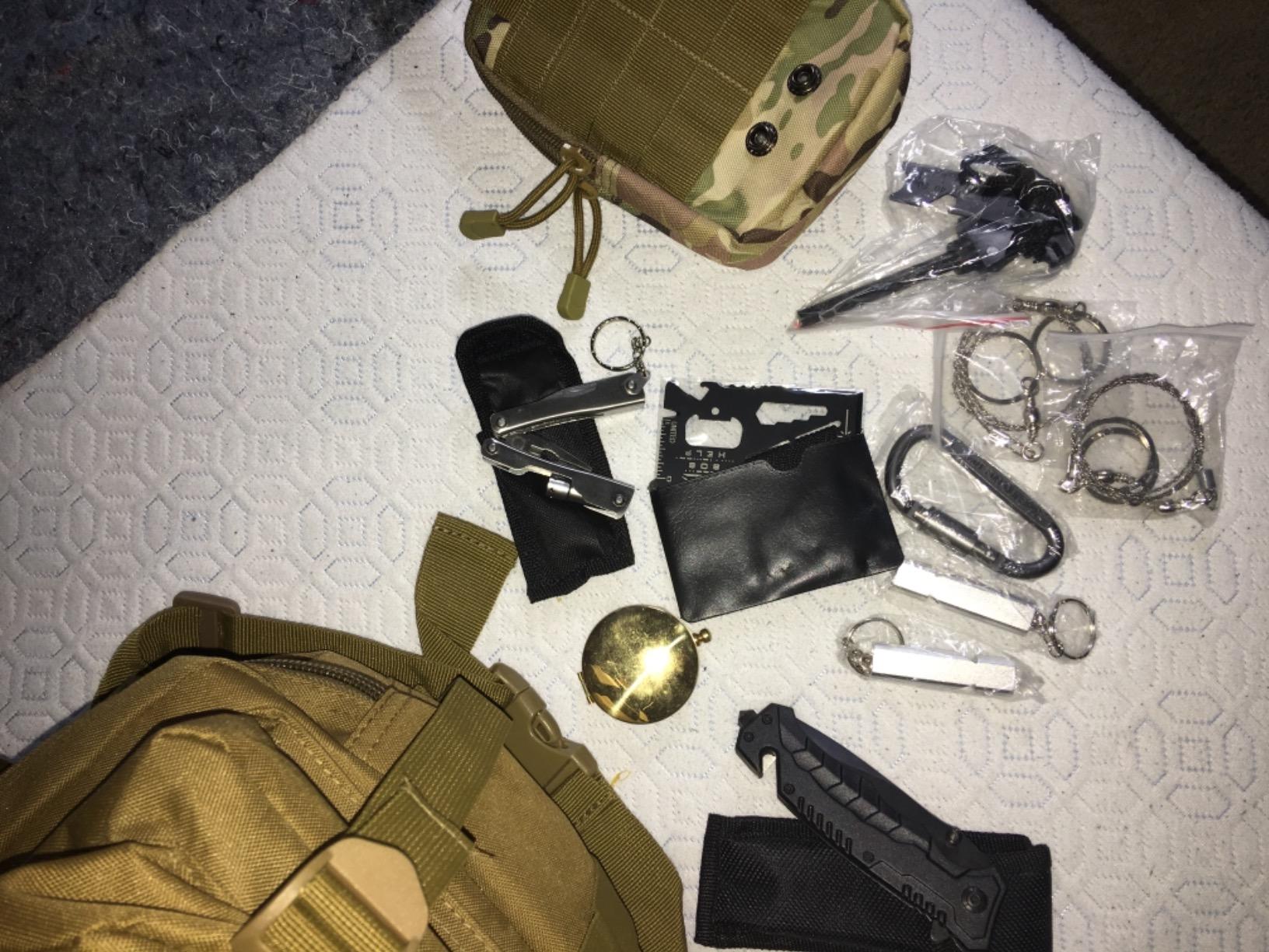 EVERLIT Complete 72 Hours Earthquake Bug Out Bag Emergency Survival Kit for Family customer photo 2