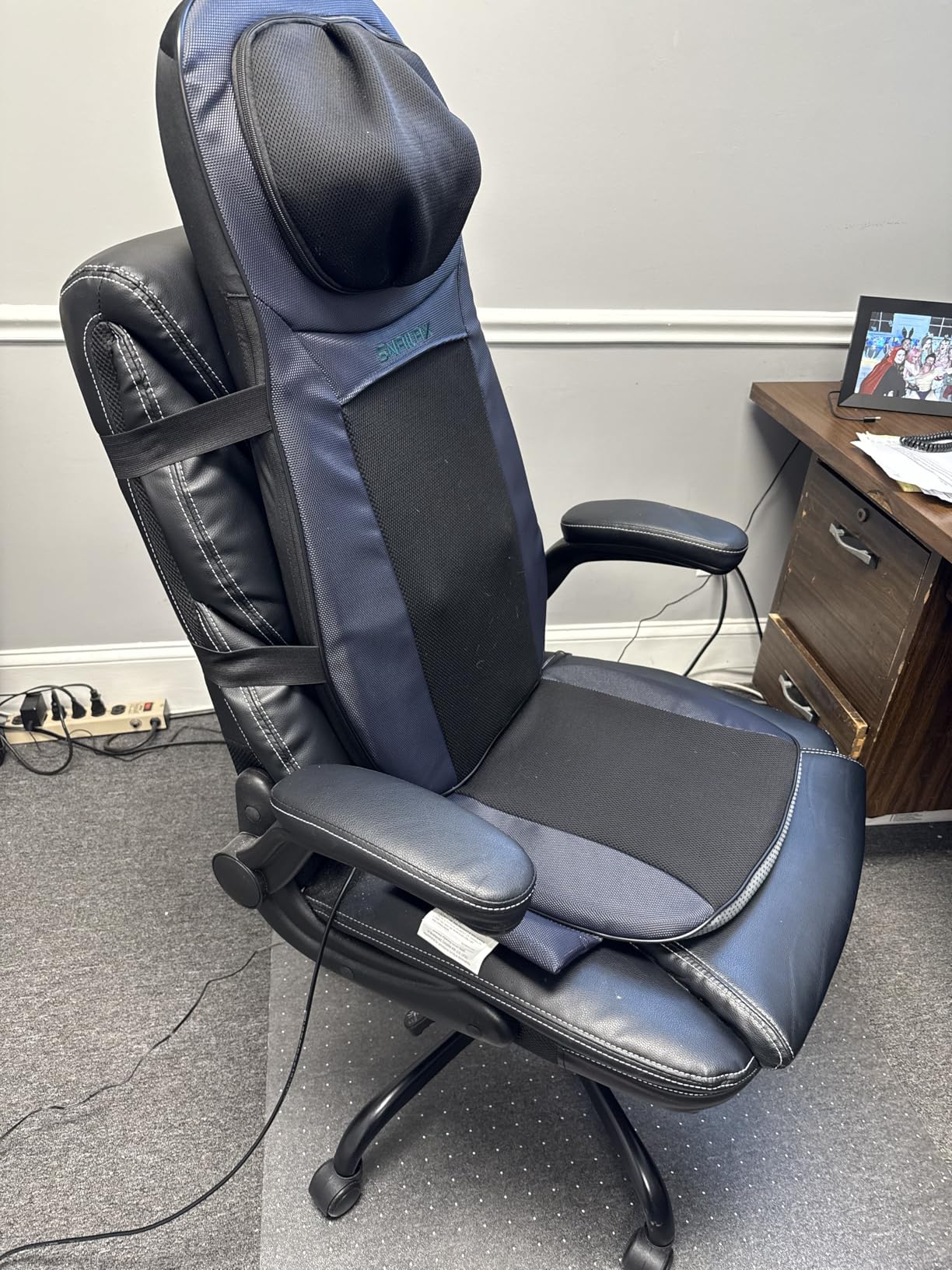 Snailax Shiatsu Neck & Back Massager with Heat, Full Back Kneading Shiatsu or Rolling Massage, Massage Chair pad with Height Adjustment customer photo 1