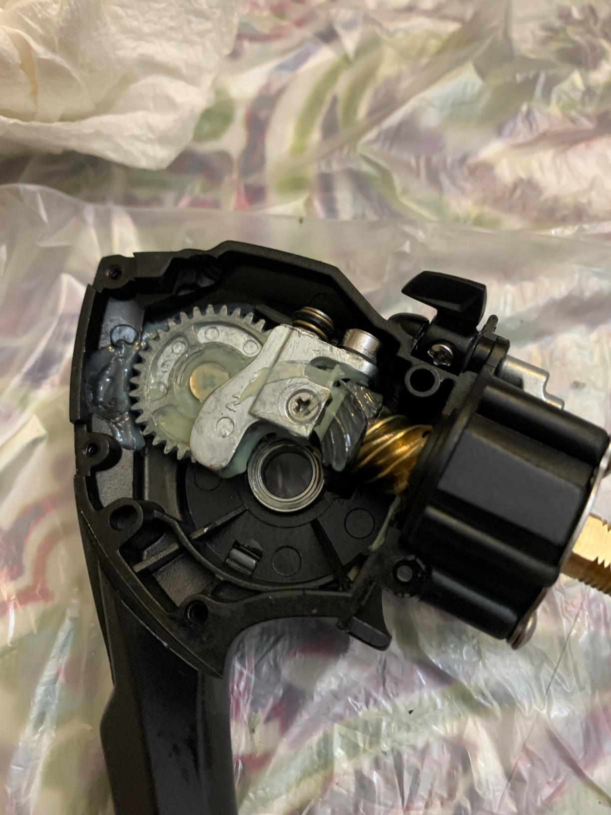 Piscifun Carbon X Spinning Reels, Light to 5.1oz, Carbon Frame and Rotor, 33LBs Max Drag, 10+1 Shielded BB, 5.2:1/6.2:1 High Speed Gear Ratio customer photo 1