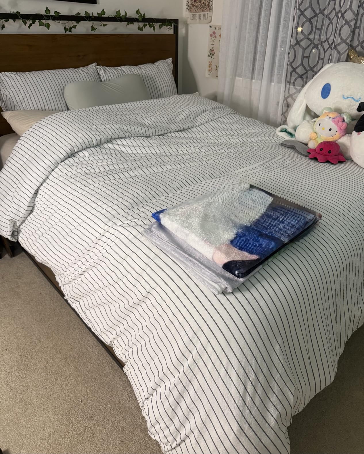 COHOME Queen Size Cooling Comforter, All-Season Quilted Down Alternative Duvet Insert, Luxury Hotel Breathable GentleSoft Comforter with Anti-Clump Tech & 8 Tabs customer photo 1