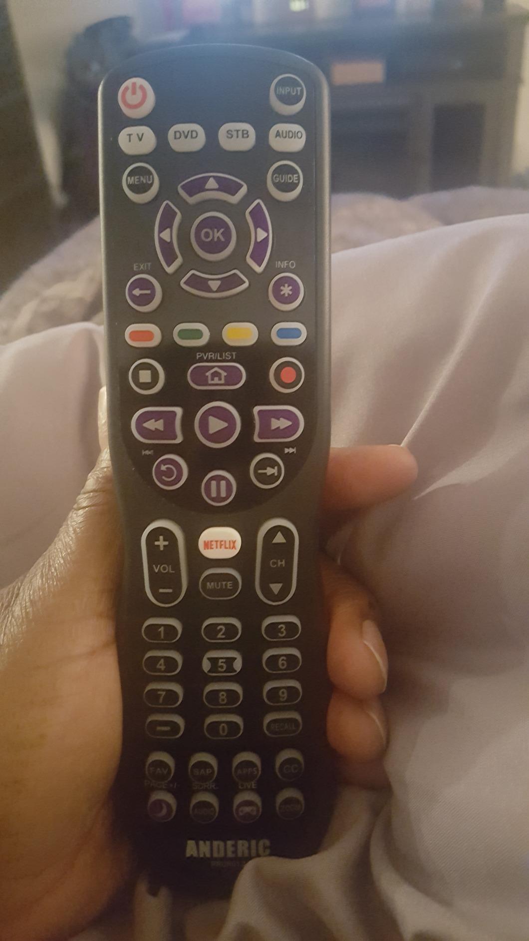 Anderic RRUR01 Universal Remote Control for Roku Streaming Players & Roku TVs | 4-Device, IR, Backlit, Learning | Works with Roku Express Ultra Premiere Streambar customer photo 2