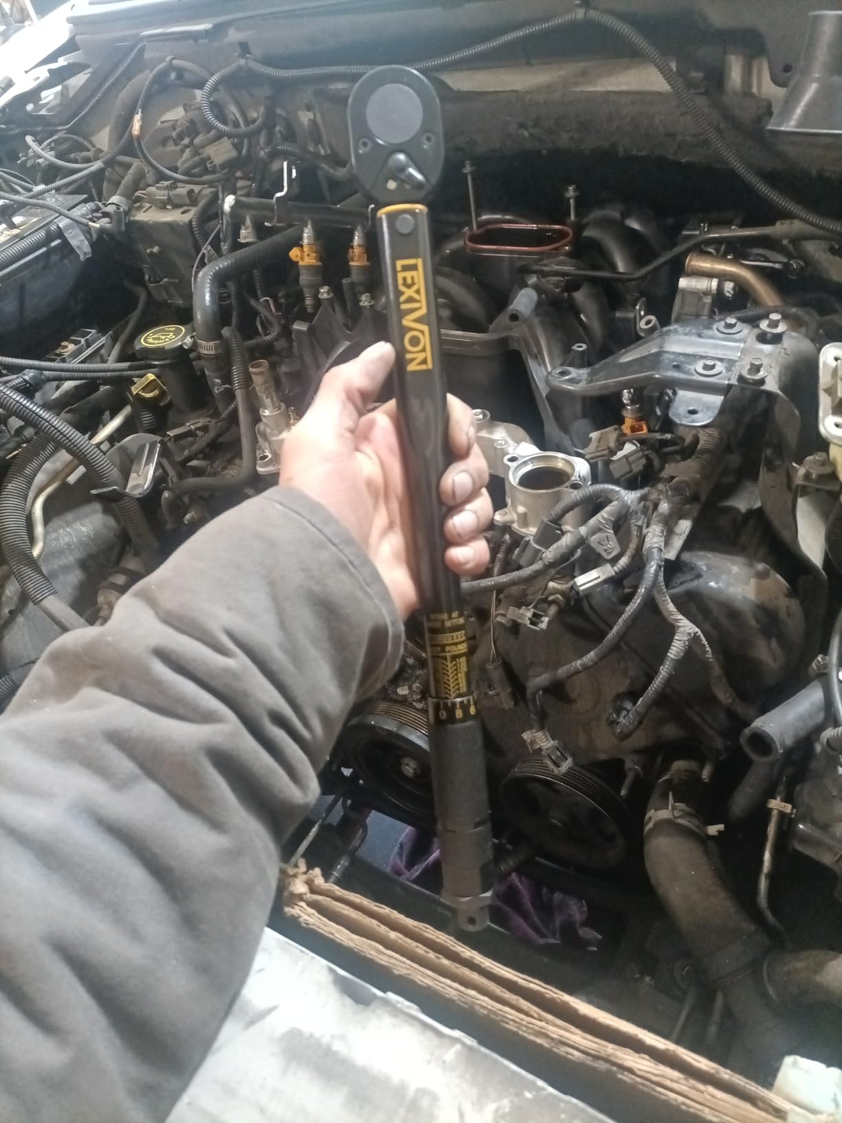 LEXIVON 3/8-Inch Drive Click Torque Wrench 10~80 Ft-Lb/13.6~108.5 Nm (LX-182) customer photo 2