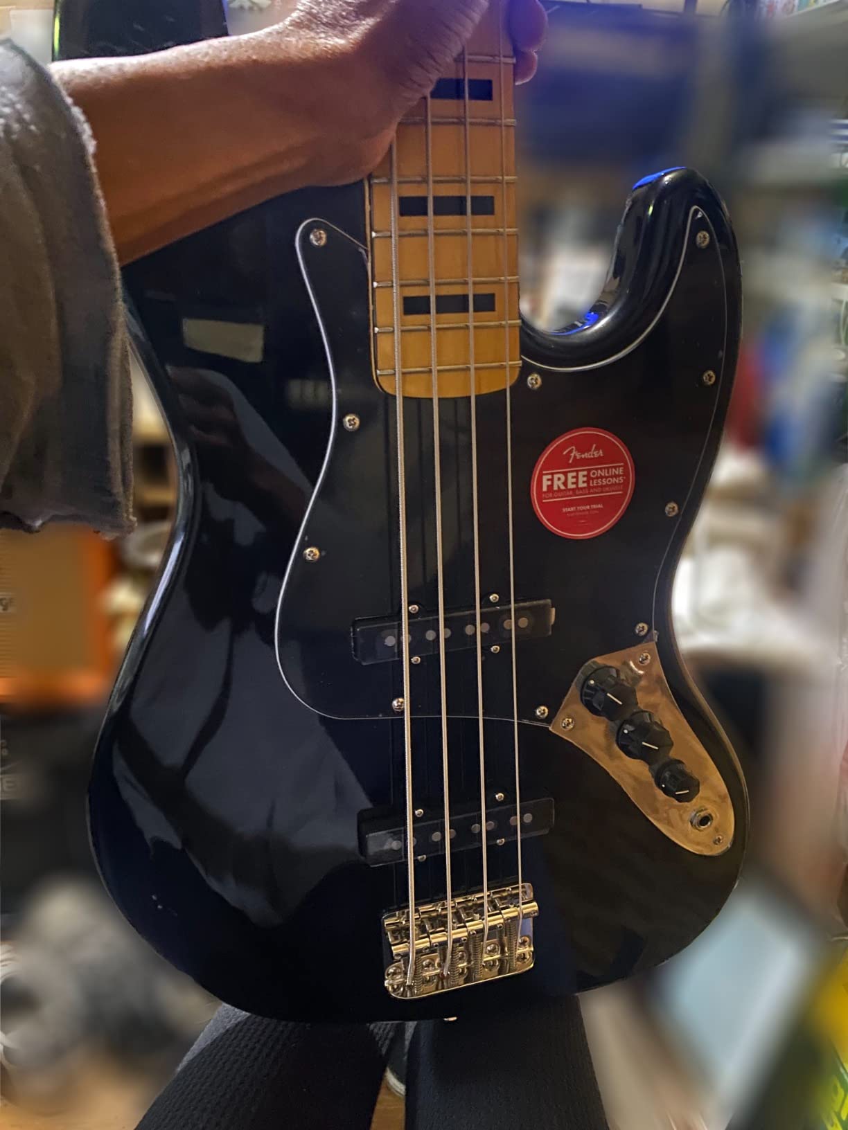 Squier Classic Vibe 70s Jazz Bass, Black, Maple Fingerboard customer photo 1