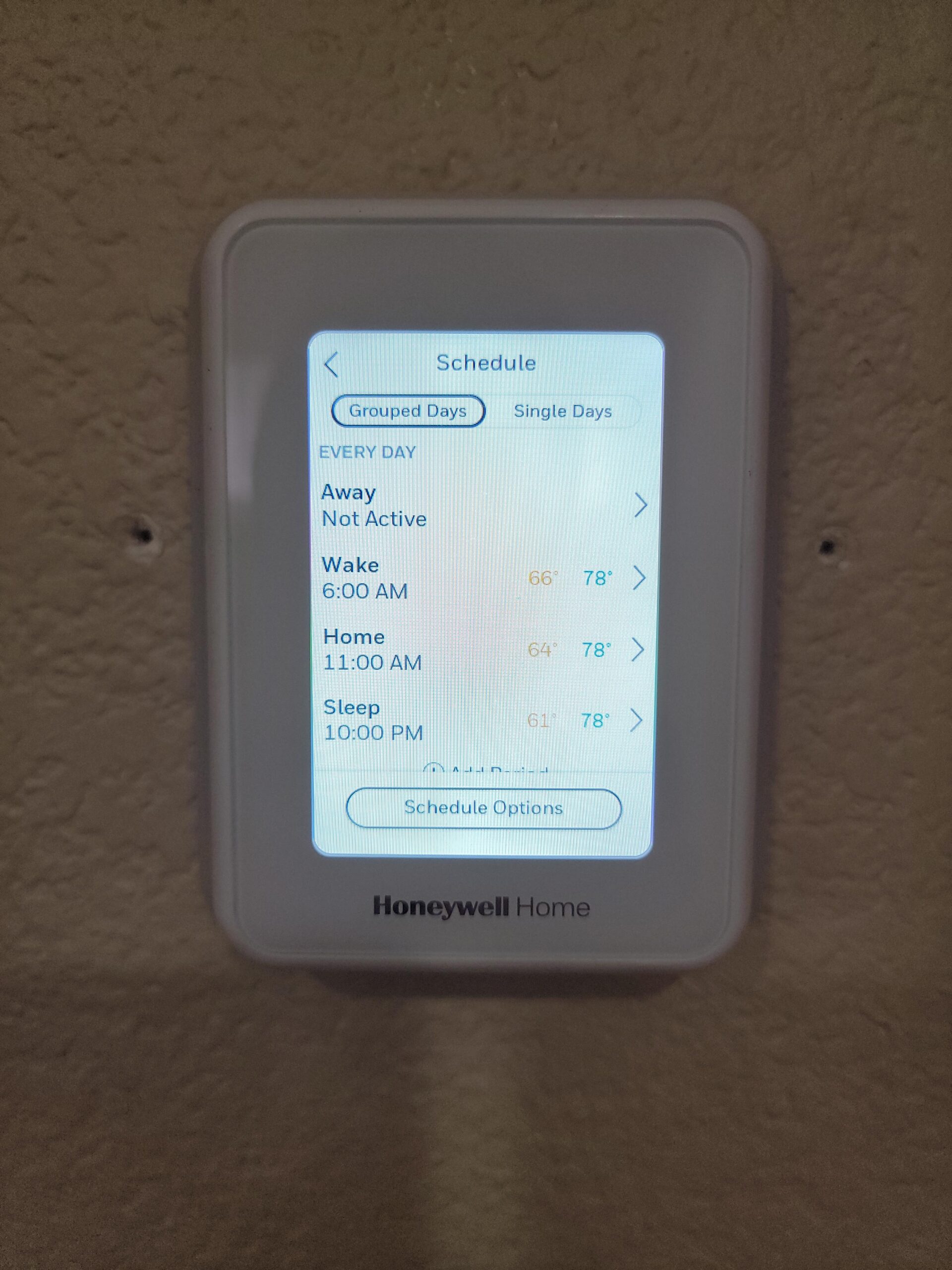Honeywell Home T9 WiFi Smart Thermostat with 1 Smart Room Sensor - Touchscreen Display, White customer photo 1