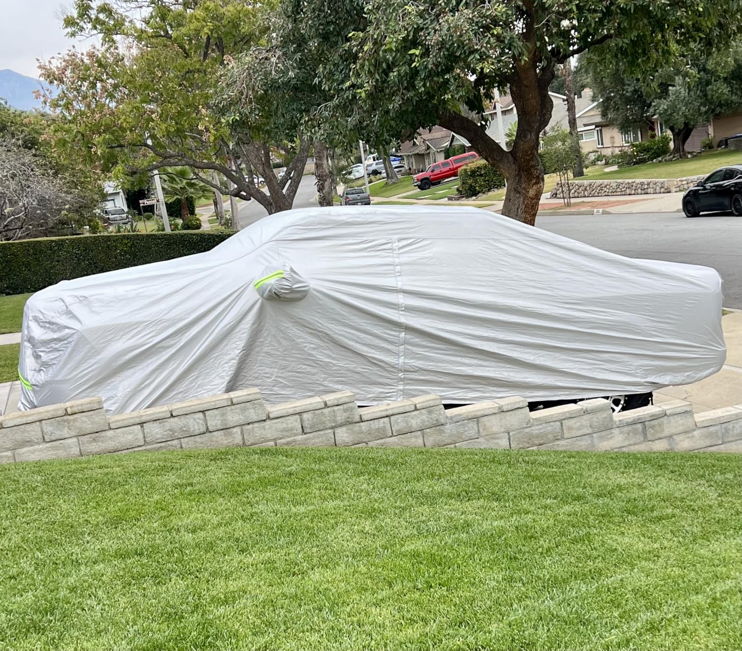 Favoto Sedan Car Cover Waterproof All Weather 6 Layers Heavy Duty Car Cover for Automobiles Rain Sun Snow UV Protection with Inner Cotton Car Cover Outdoor Universal Fit for Sedan (186-194 inch) customer photo 2