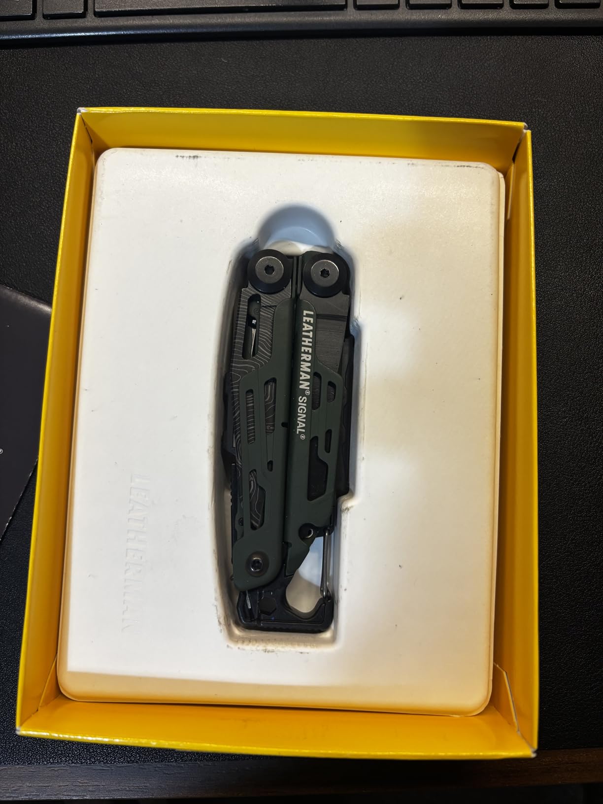 LEATHERMAN Signal, 19-in-1 Multi-tool for Outdoors, Camping, Hiking, Fishing, Survival, Coyote Tan customer photo 1