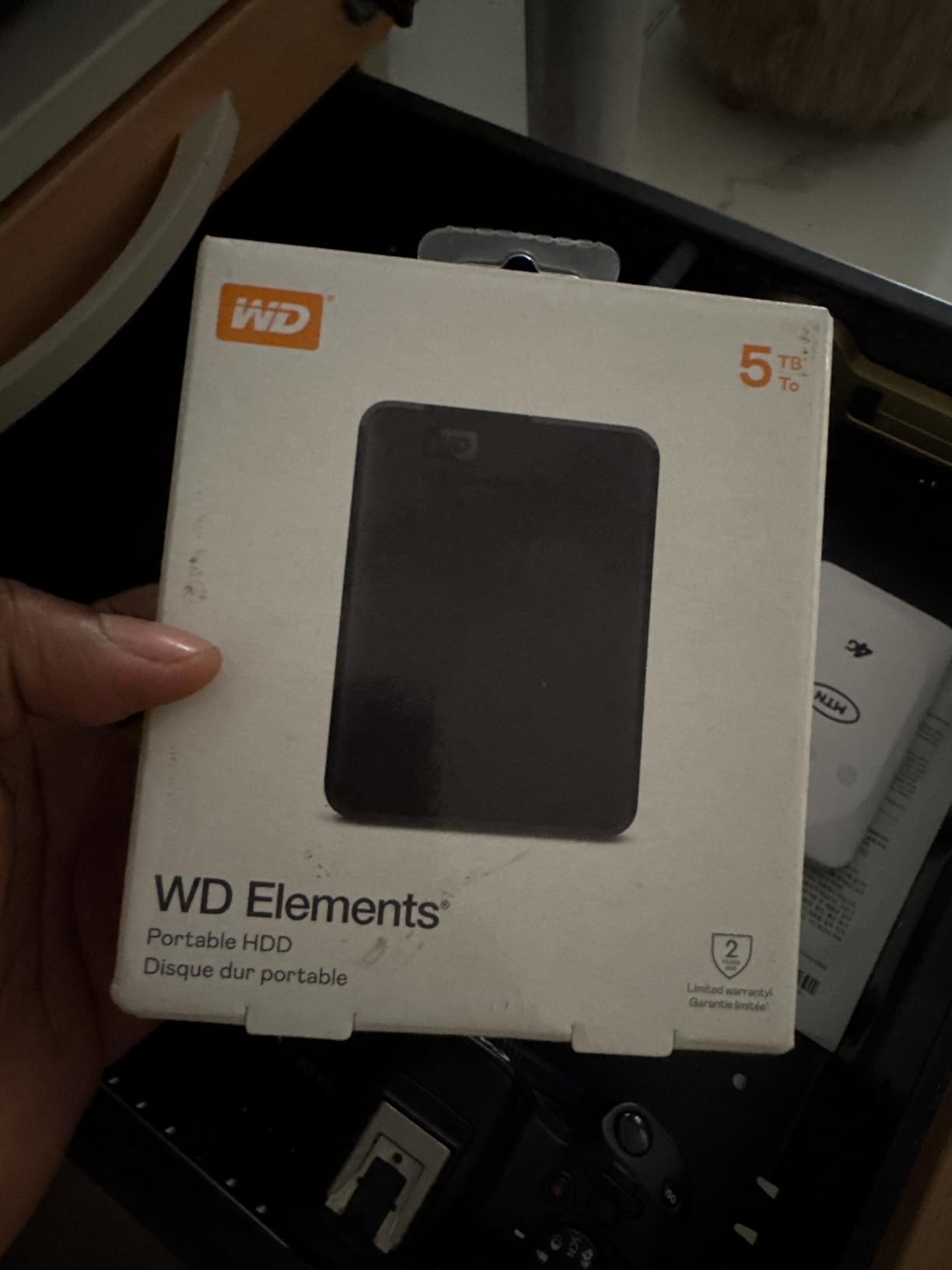 Western Digital WD 5TB Elements Portable External Hard Drive for Windows, USB 3.2 Gen 1/USB 3.0 for PC & Mac, Plug and Play Ready (WDBU6Y0050BBK-WESN) customer photo 1