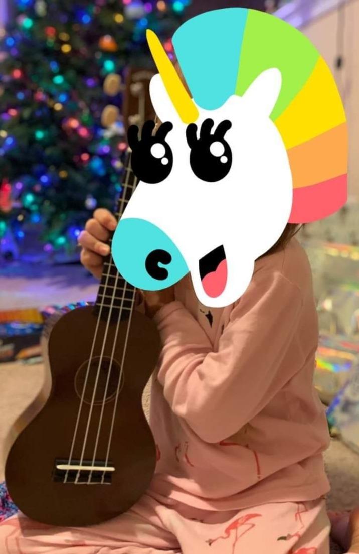 POMAIKAI Soprano Ukulele for Beginners, 21 Inch Ukulele Wood Toddler Guitar Small Hawaiian Ukalalee Starter (Pink) customer photo 1