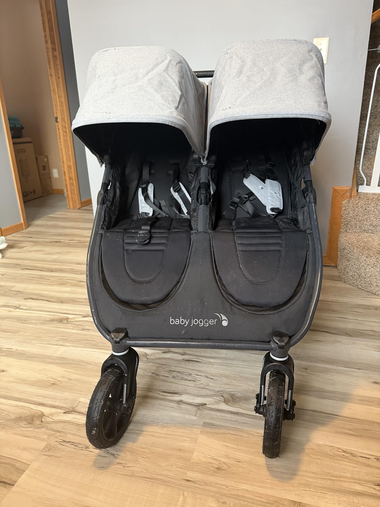 Baby Jogger City Mini GT2 All-Terrain Side by Side Double Stroller, Twin Stroller for Newborns and Toddlers, Compatible with Britax, Cybex, Graco, and Maxi Cosi Infant Car Seats, Jet Black customer photo 1