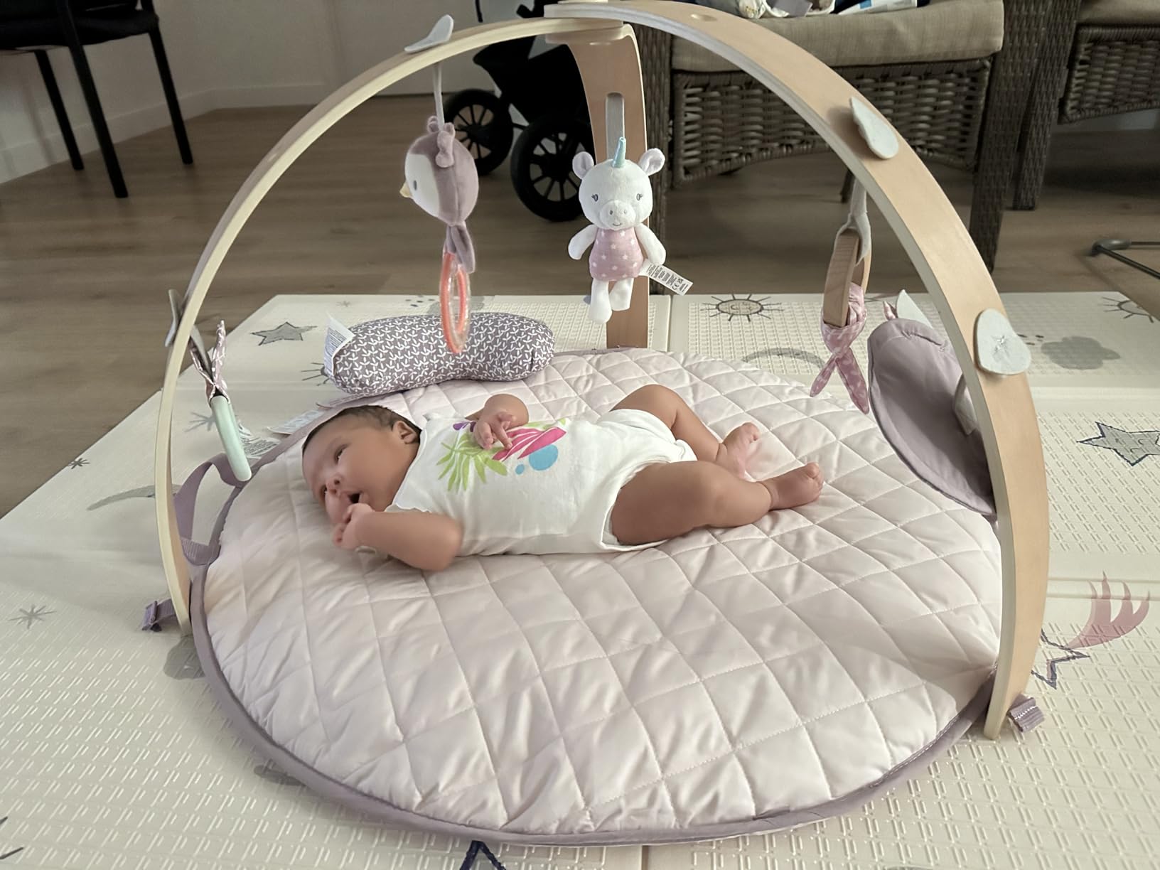 Ingenuity Cozy Spot Reversible Duvet Activity Gym & Play Mat with Wooden Toy bar - Loamy, Newborn and up customer photo 1