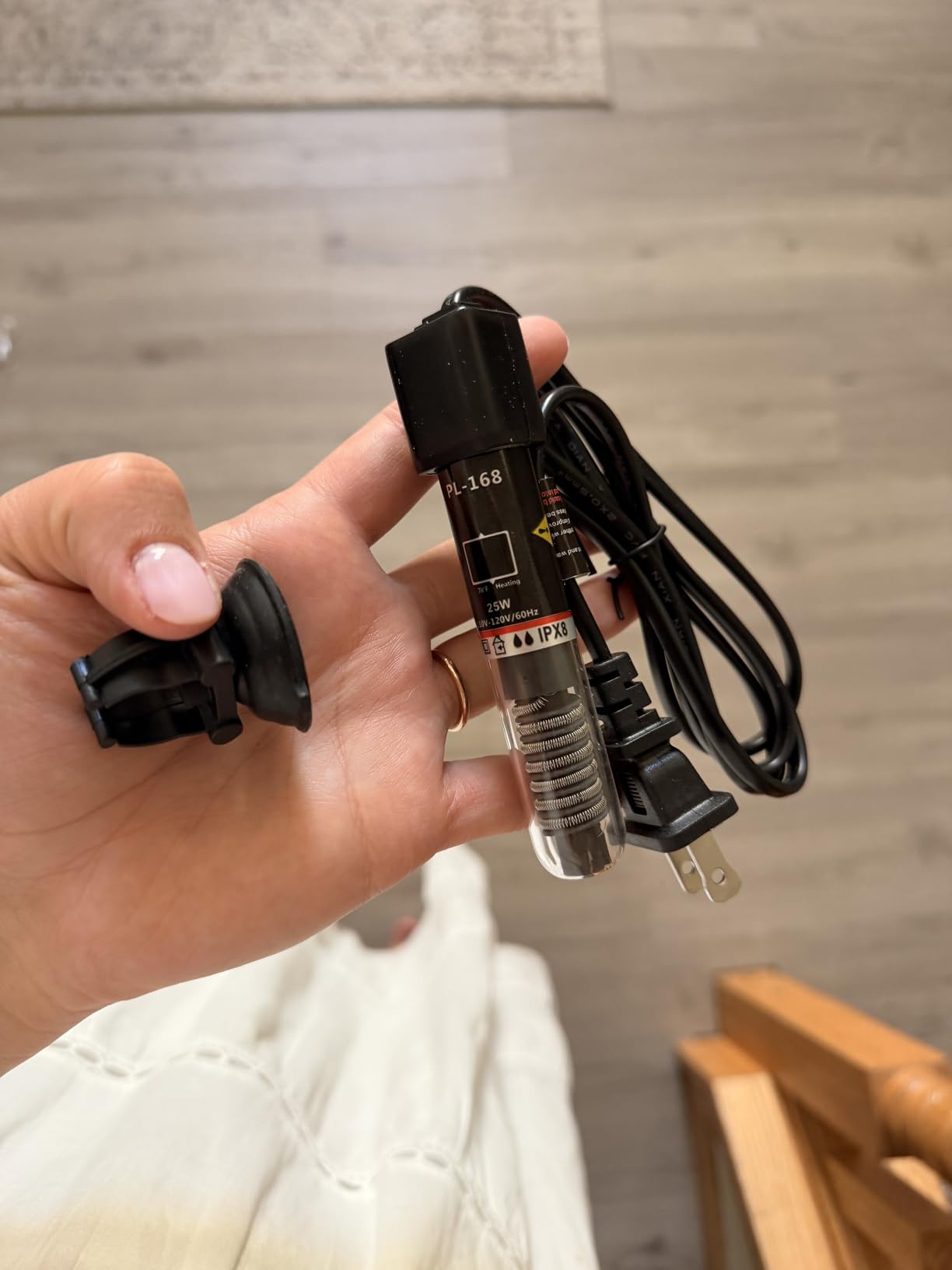 PULACO 25Watt Mini Aquarium Submersible Betta Heater with Free Thermometer Strip for 1-6 Gallon Fish Tanks customer photo 1