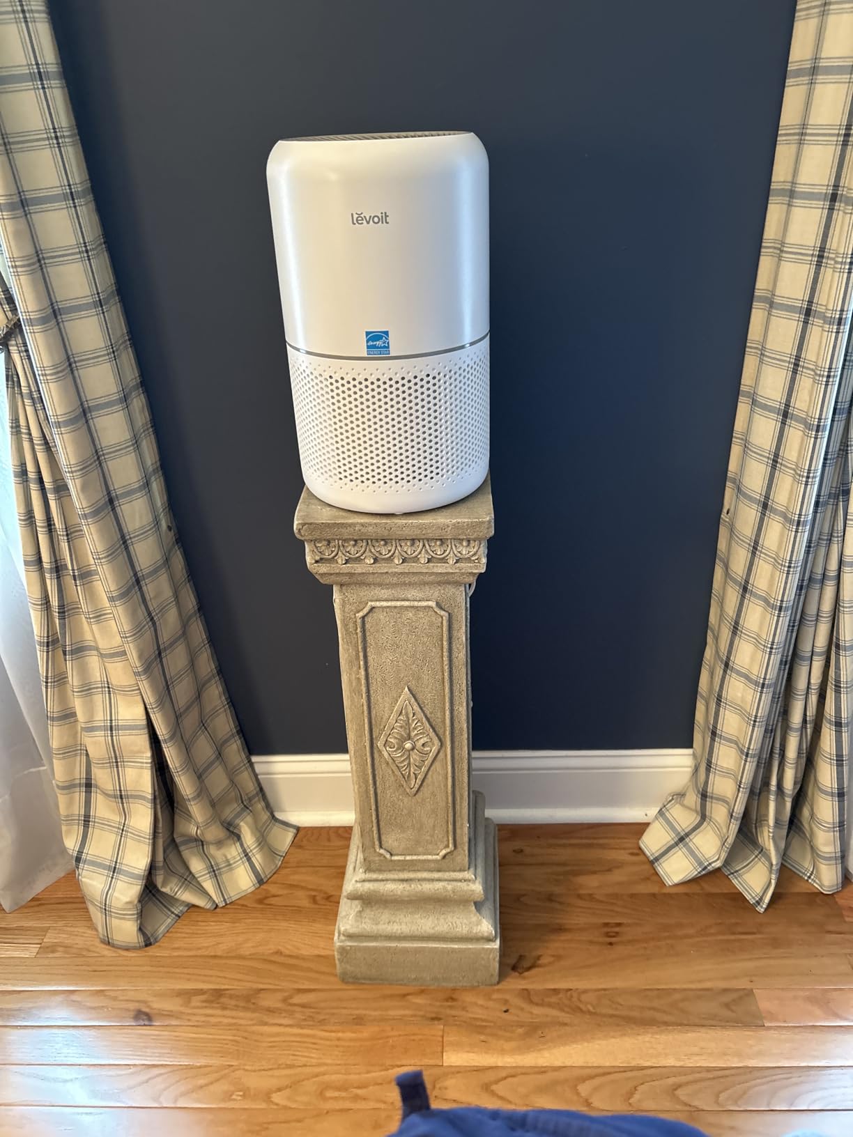 LEVOIT Air Purifier for Home Allergies Pet Hair in Bedroom, Covers Up to 1073 ft² by 56W High Torque Motor, AHAM VERIFIDE, 3-in-1 Filter with HEPA Sleep Mode, Remove Dust Smoke Odor, Core300-P, Black customer photo 2