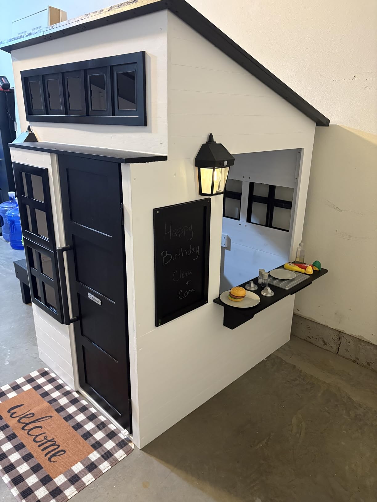 KidKraft Modern Outdoor Wooden Playhouse with Picnic Table, Mailbox and Outdoor Grill, White customer photo 2