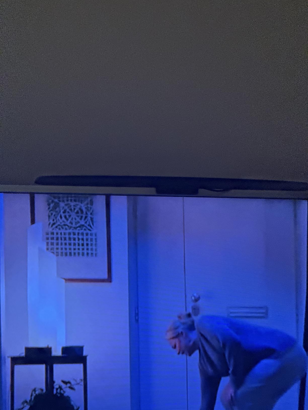 Philips Hover Amplified HD Digital TV Antenna, Long Range Smart TV Antenna, Easy Mount on Top of TV Design, Supports 4K 1080P HD VHF UHF, Signal Booster, Coax HDTV Cable/AC Adapter, SDV7219N/27 customer photo 2