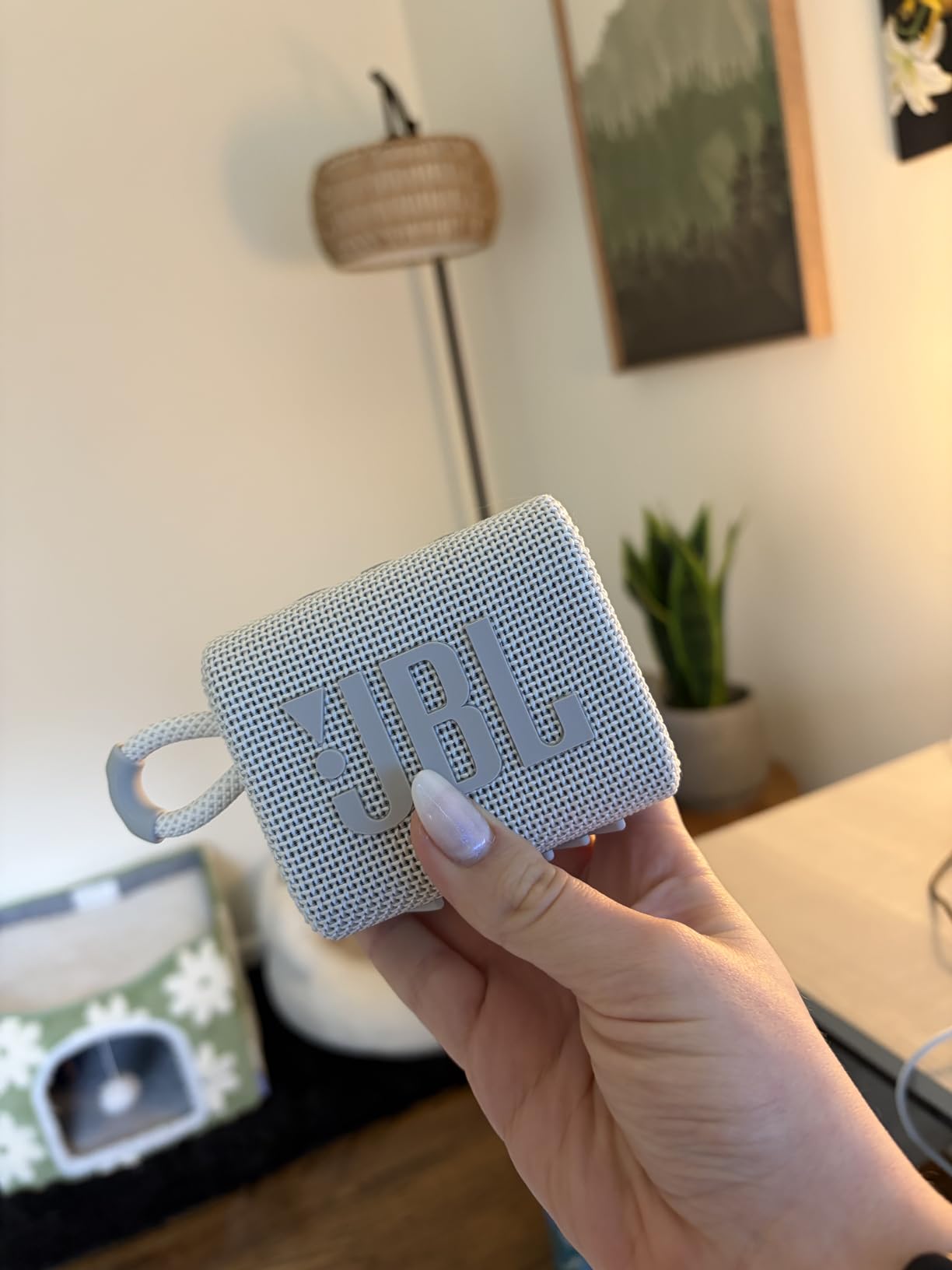 JBL Go 3 - Portable Mini Bluetooth Speaker, big audio and punchy bass, IP67 waterproof and dustproof, 5 hours of playtime customer photo 2