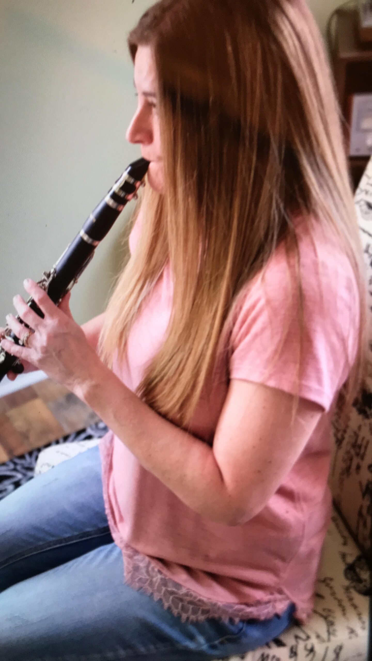 YANASON Bb clarinet for beginners, Bb nickel-plated 17-keys clarinet, suitable for students, professionals, school bands with Hard Foam Case,Barrels*2,Pads*8,Stand, Cleaning Kit,Gloves,Strap,Reeds*8 customer photo 2