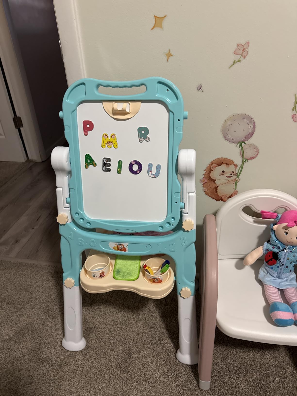 Mojitodon Art Easel for Kids, Adjustable Standing Rotatable Double Sided Easel with Painting Accessories for Toddlers Boys and Girls-Pink customer photo 1