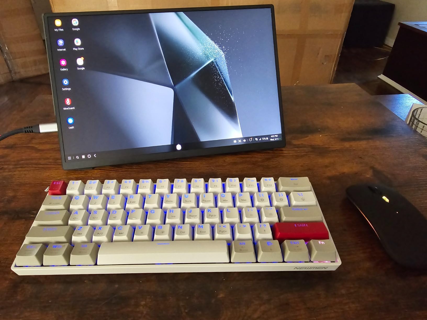 Newmen GM610 60% Wireless Mechanical Keyboard, Wired/Bluetooth/2.4G RGB Backlit, 61 Anti-Ghosting Keys, Programmable, Hot-Swappable Gaming Keyboard, for PC Windows Mac Laptop Computer (Linear Red Switch) customer photo 1