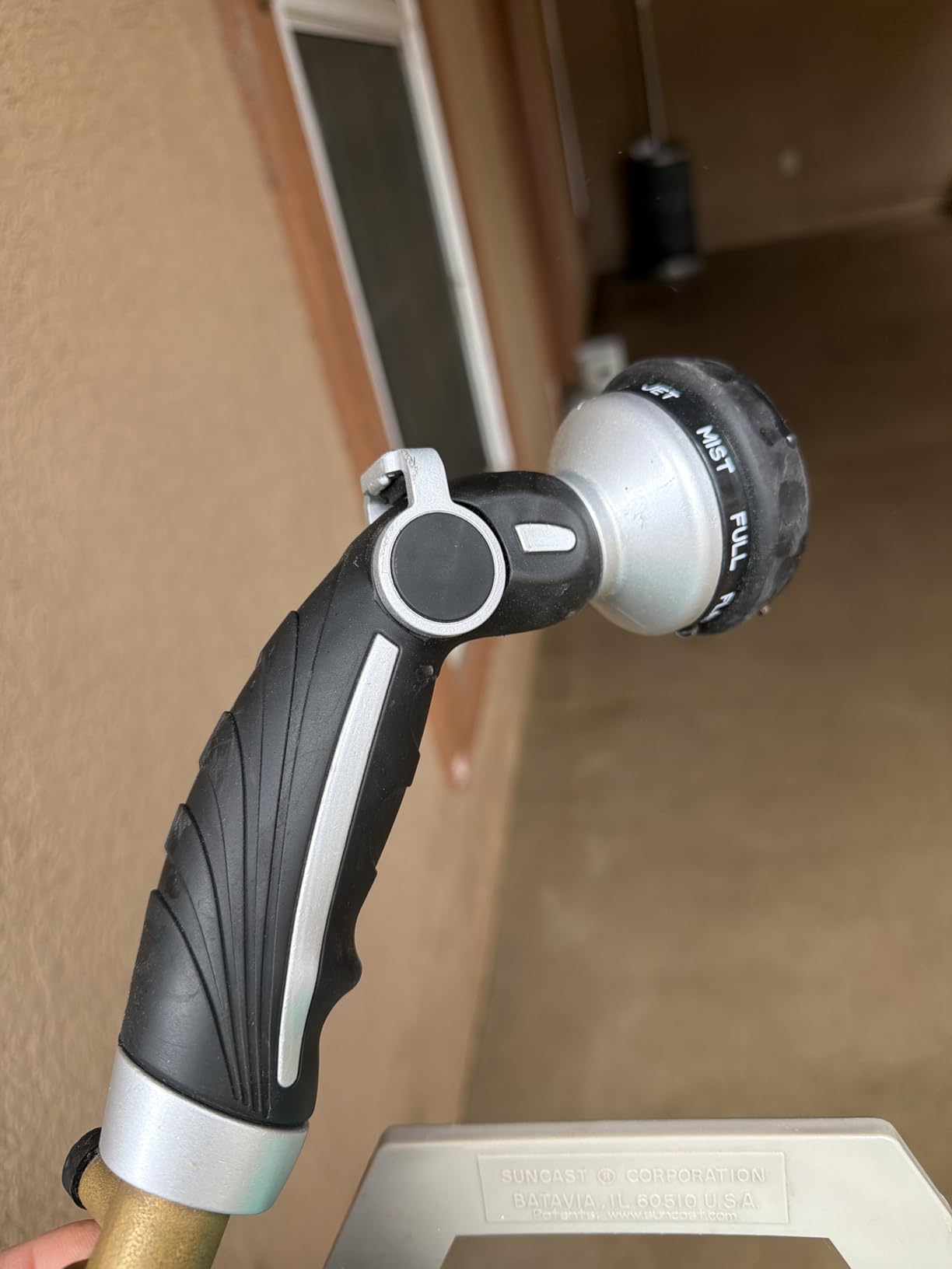 RESTMO Hose Nozzle Heavy Duty, Metal Water Hose Sprayer for Garden, 9 Spray Patterns | High Pressure | Thumb Flow Control | On/Off Valve, Ideal for Outdoor Lawn & Plant Watering, Car & Pet Washing customer photo 1