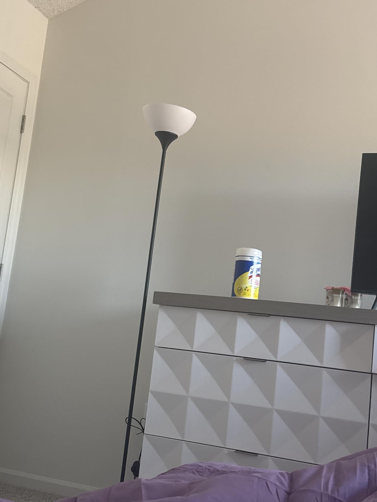 PESRAE Floor Lamp, Remote Control with Stepless Color Temperatures and Brightness, Torchiere lamp for Bedroom, Living Room, Bulb Included (Matte Black) customer photo 1