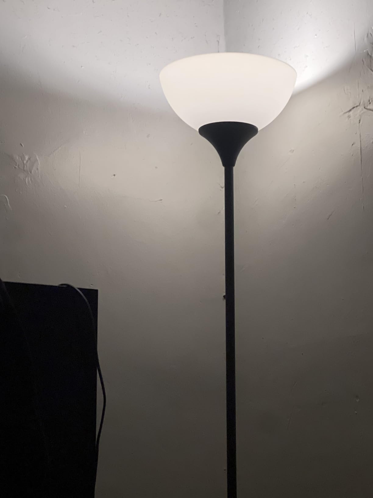 PESRAE Floor Lamp, Remote Control with Stepless Color Temperatures and Brightness, Torchiere lamp for Bedroom, Living Room, Bulb Included (Matte Black) customer photo 2